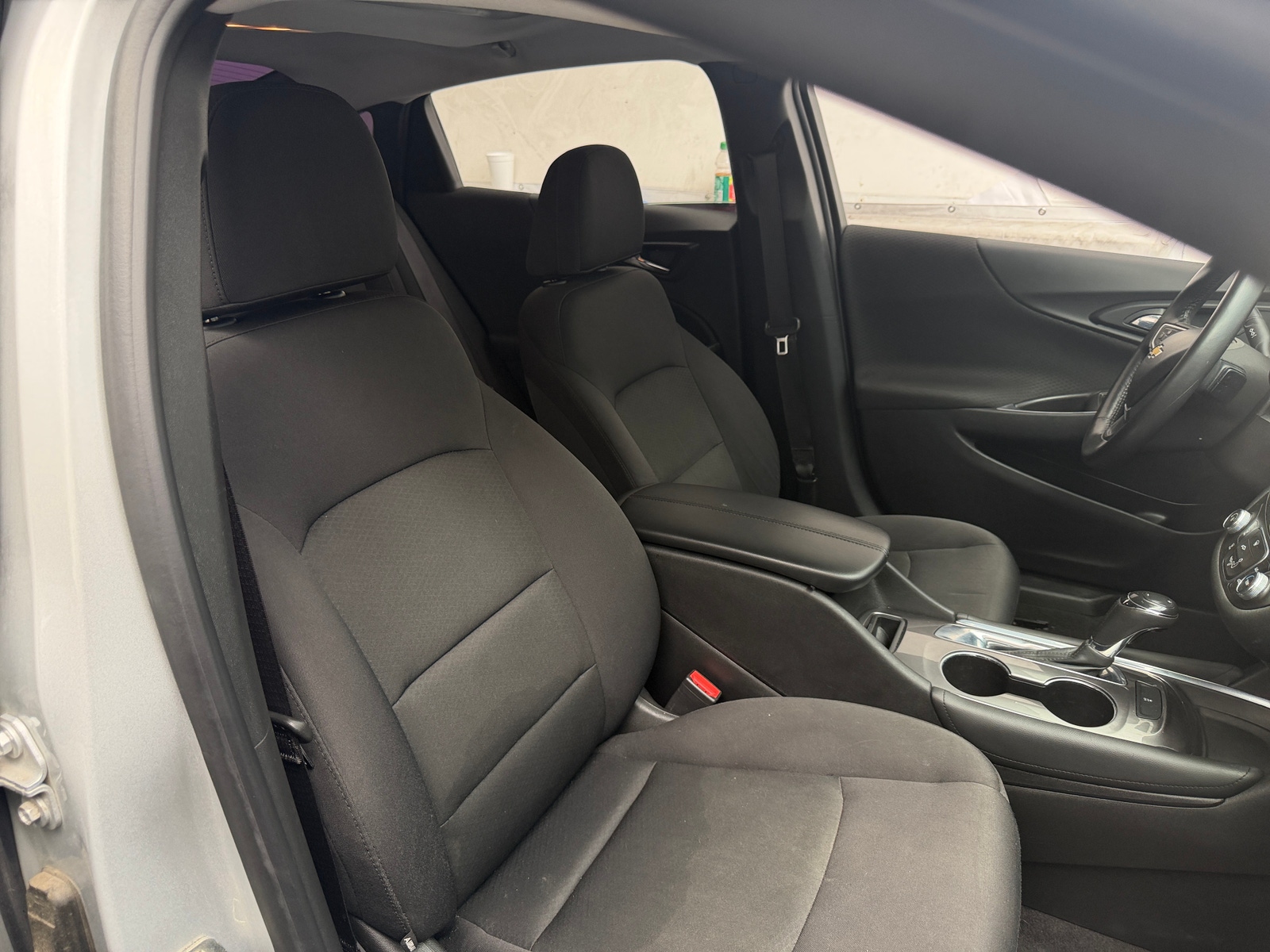 Thumbnail: 2017 Chevrolet Malibu - 2