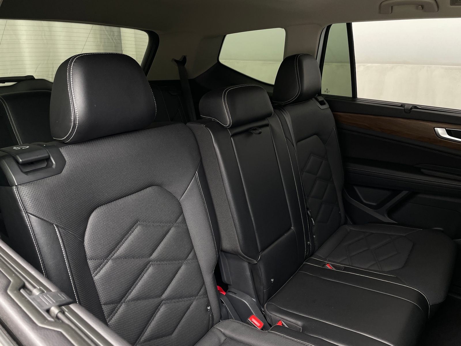 Thumbnail: 2024 Volkswagen Atlas - 6