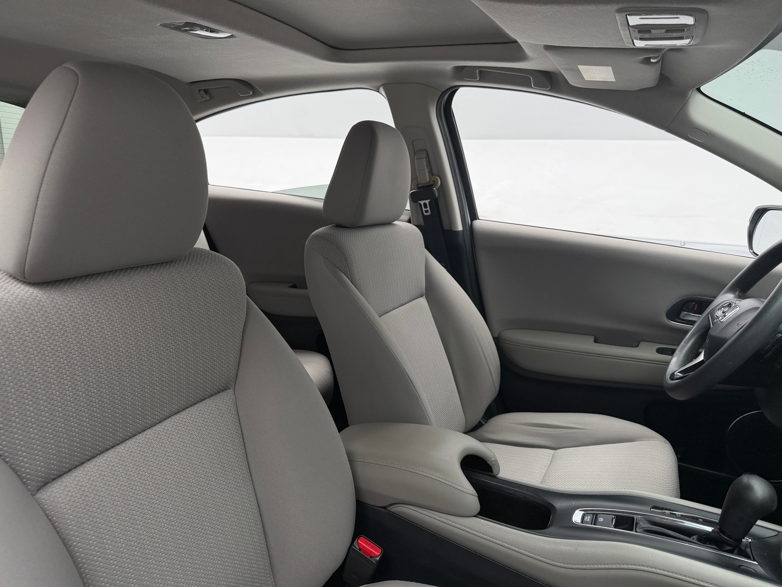 Thumbnail: 2016 Honda HR-V - 2