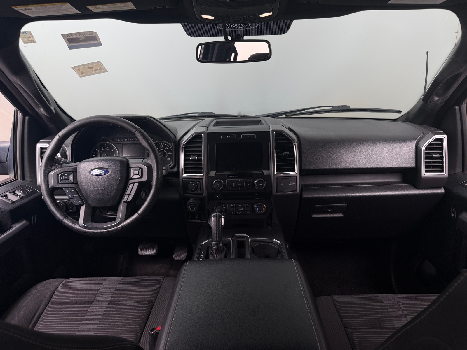 Thumbnail: 2016 Ford Econoline - 3