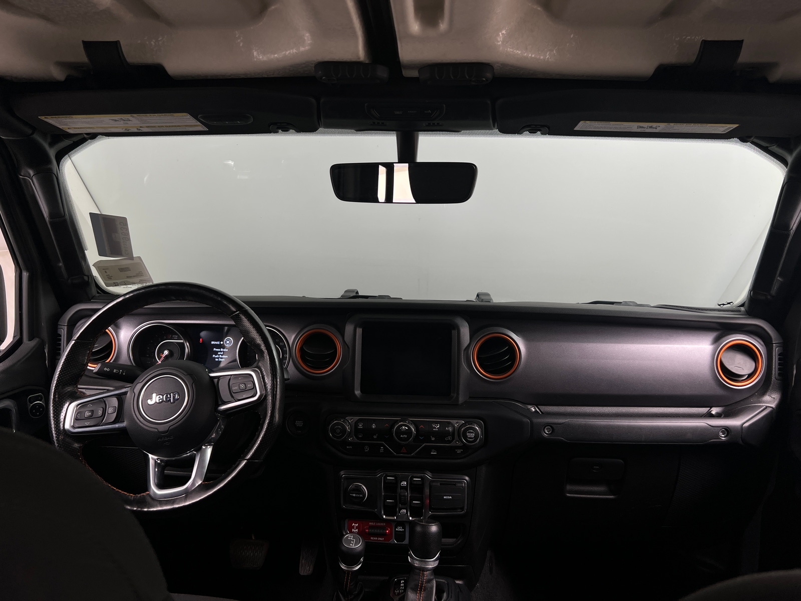Thumbnail: 2021 Jeep Gladiator - 3