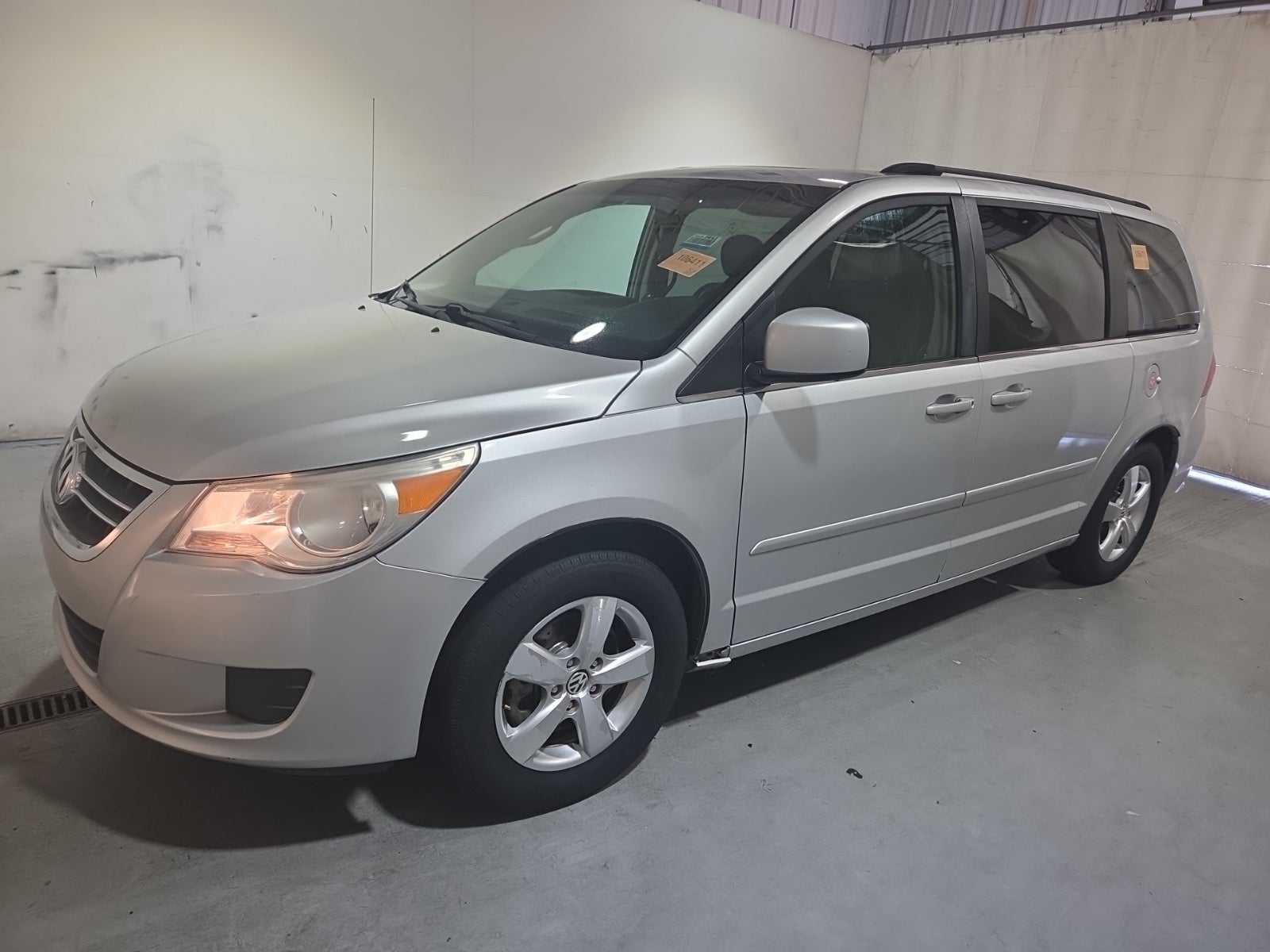 2009 Volkswagen Routan SEL