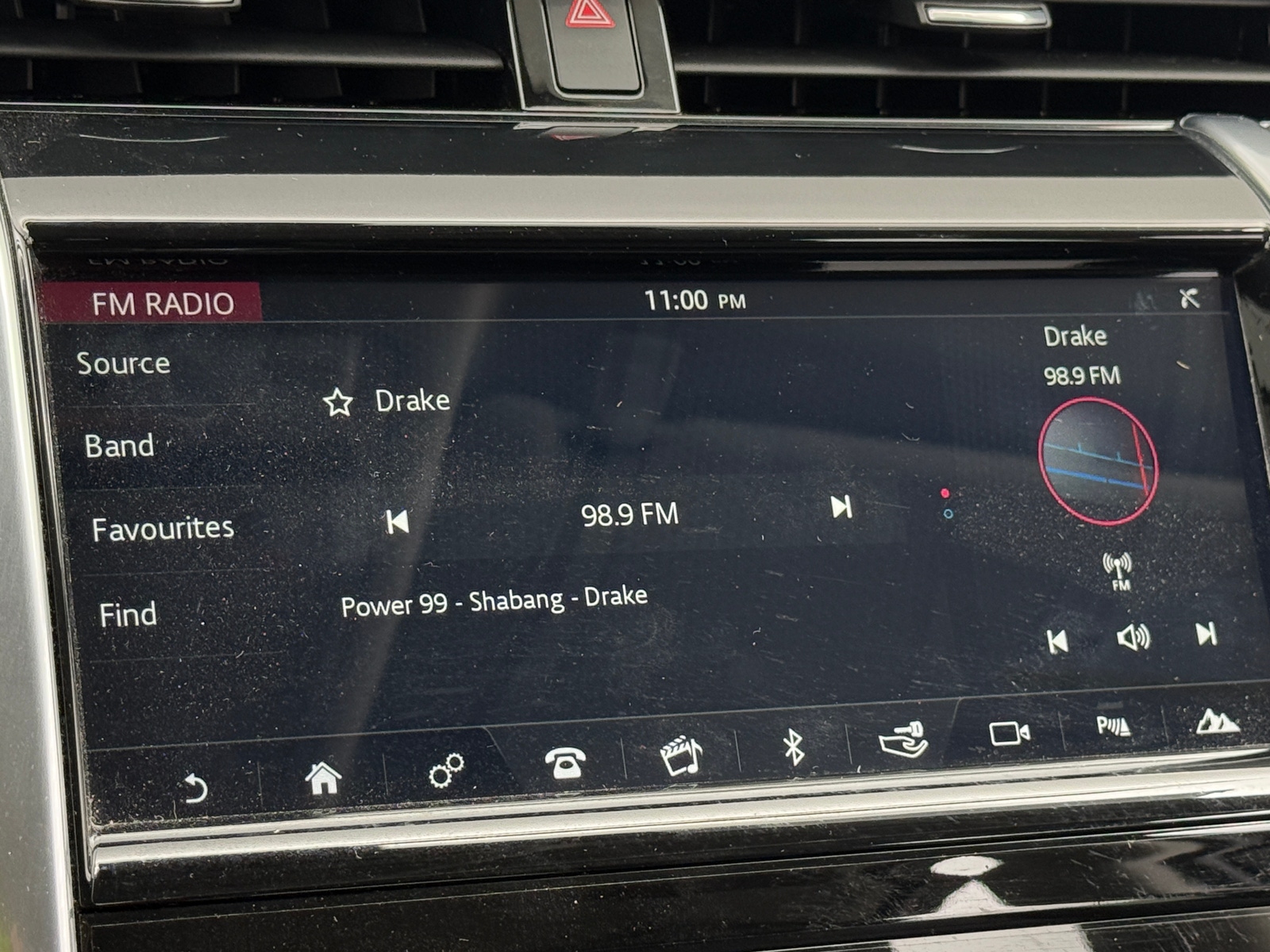 Thumbnail: 2020 Land Rover Discovery Sport - 3