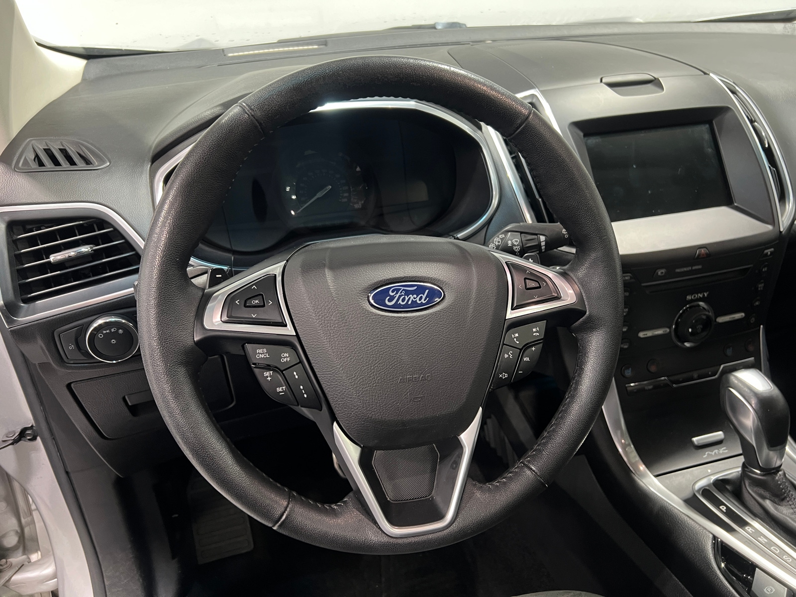 Thumbnail: 2016 Ford Edge - 4