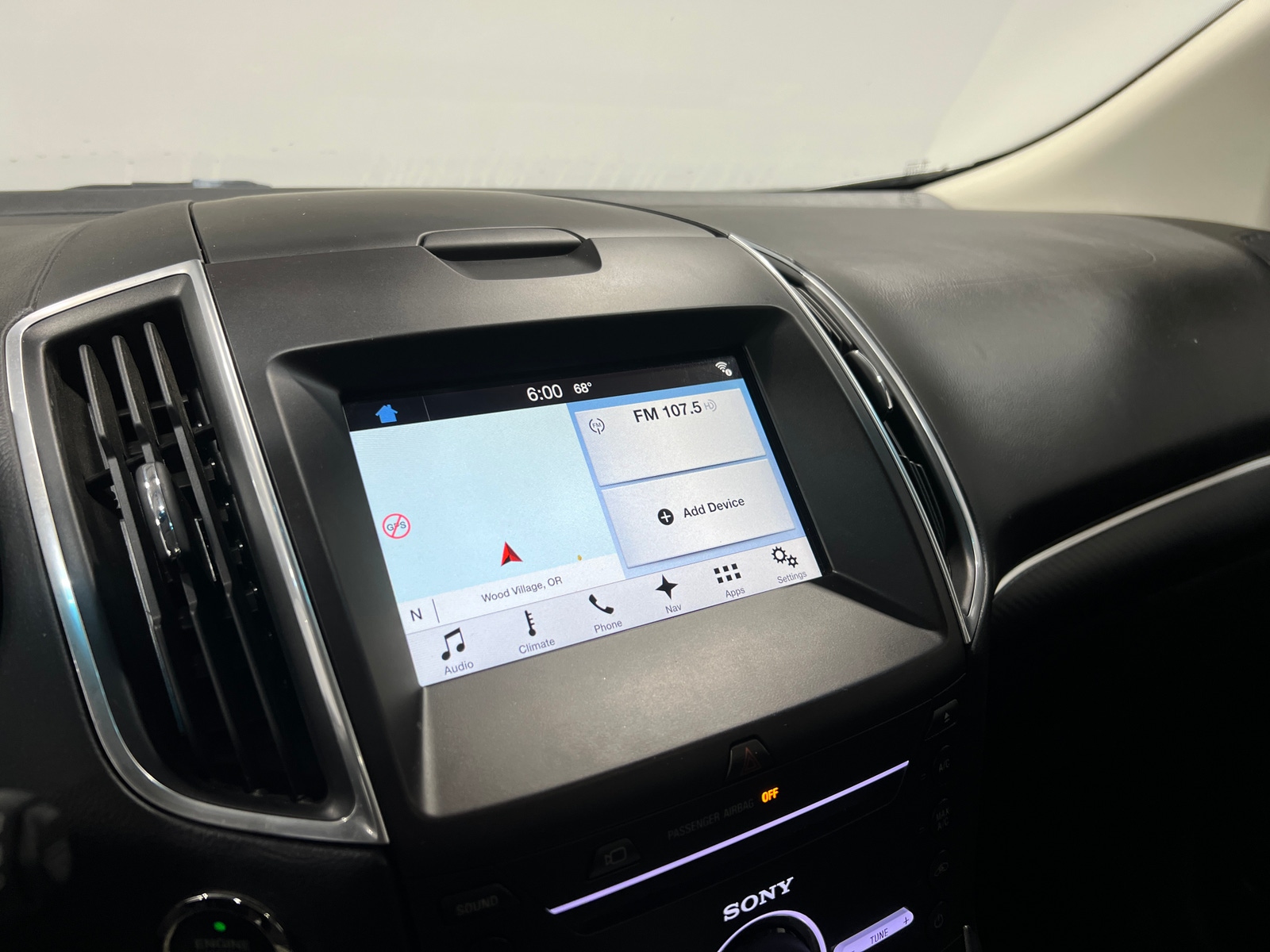 Thumbnail: 2016 Ford Edge - 3