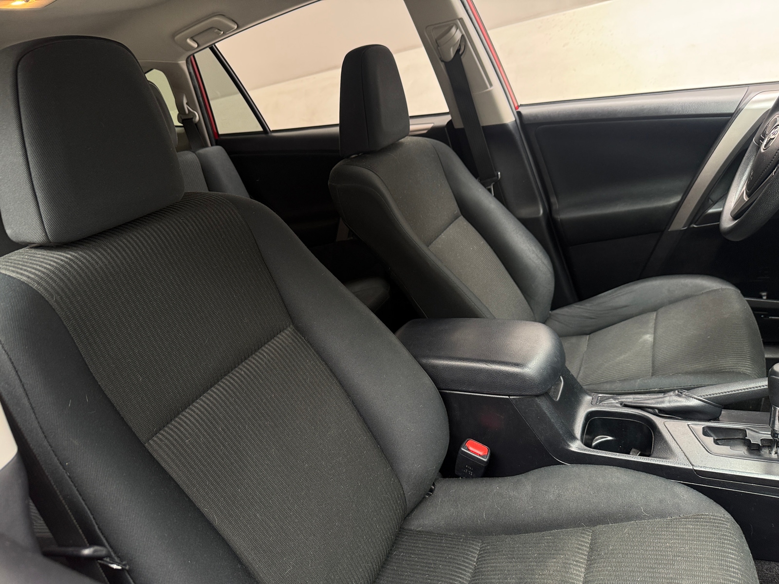 Thumbnail: 2017 Toyota RAV4 - 2