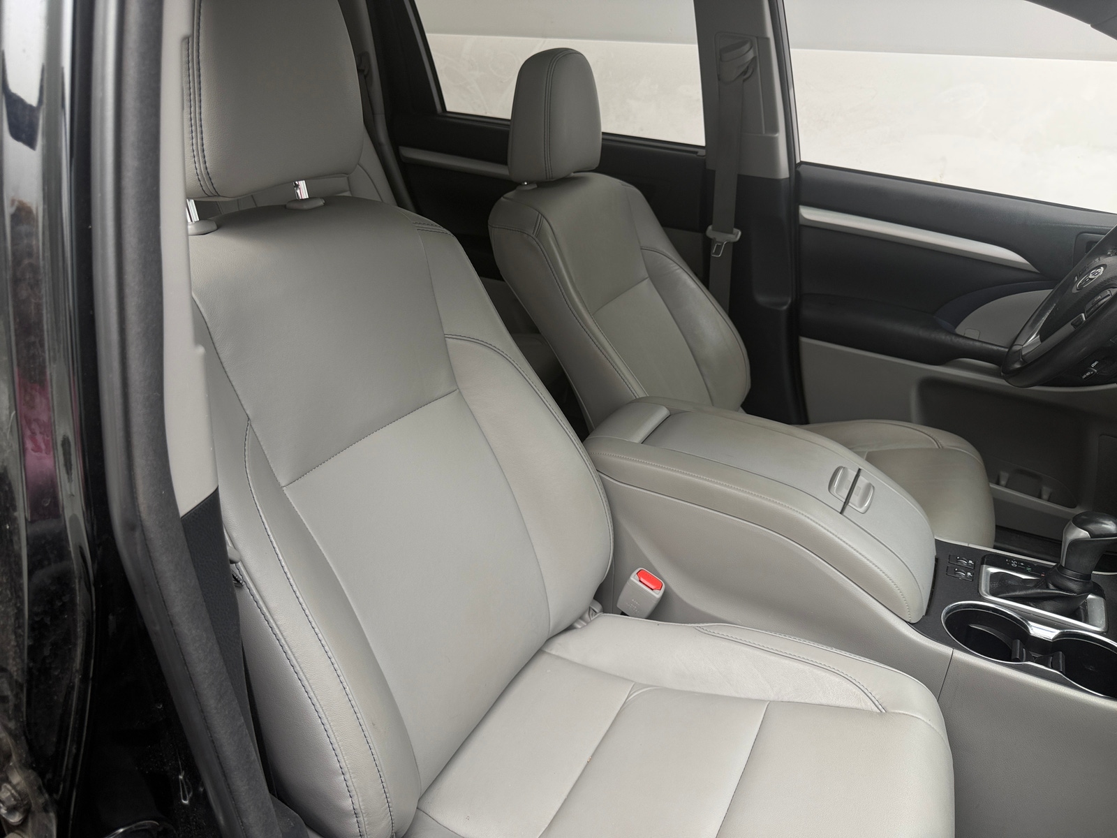 Thumbnail: 2018 Toyota Highlander - 2