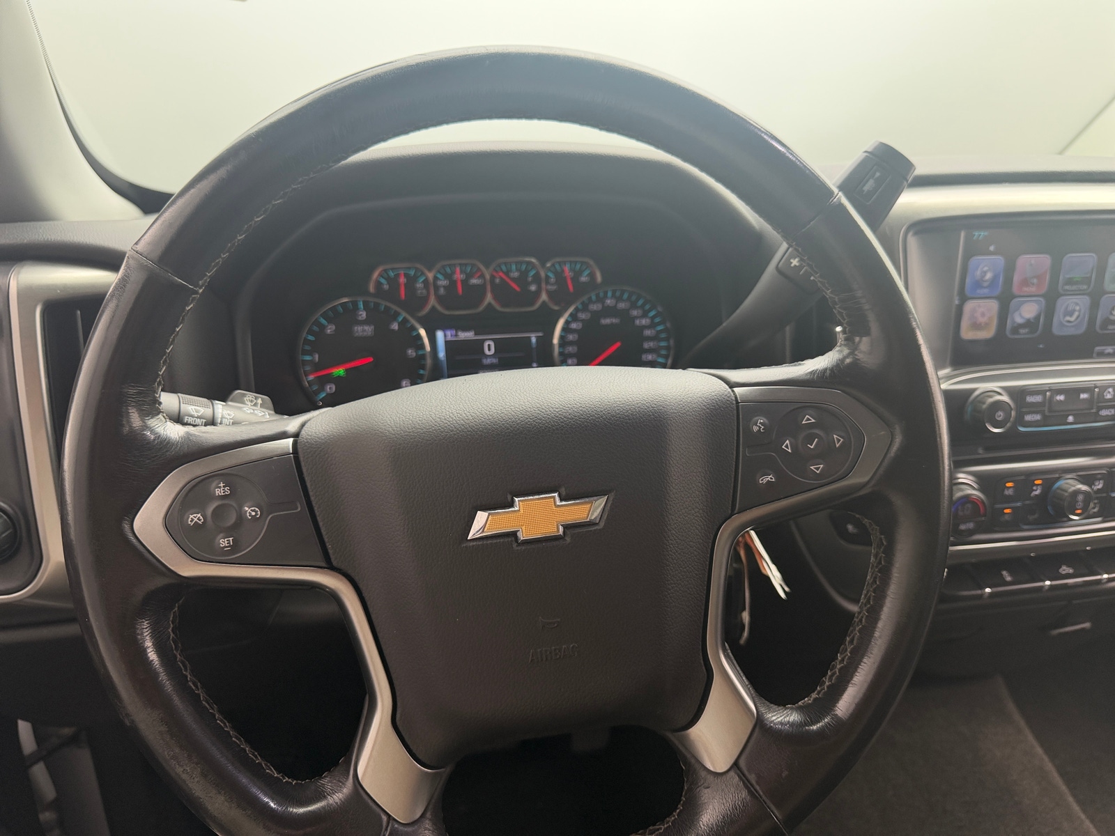 Thumbnail: 2018 Chevrolet Silverado 1500 - 5