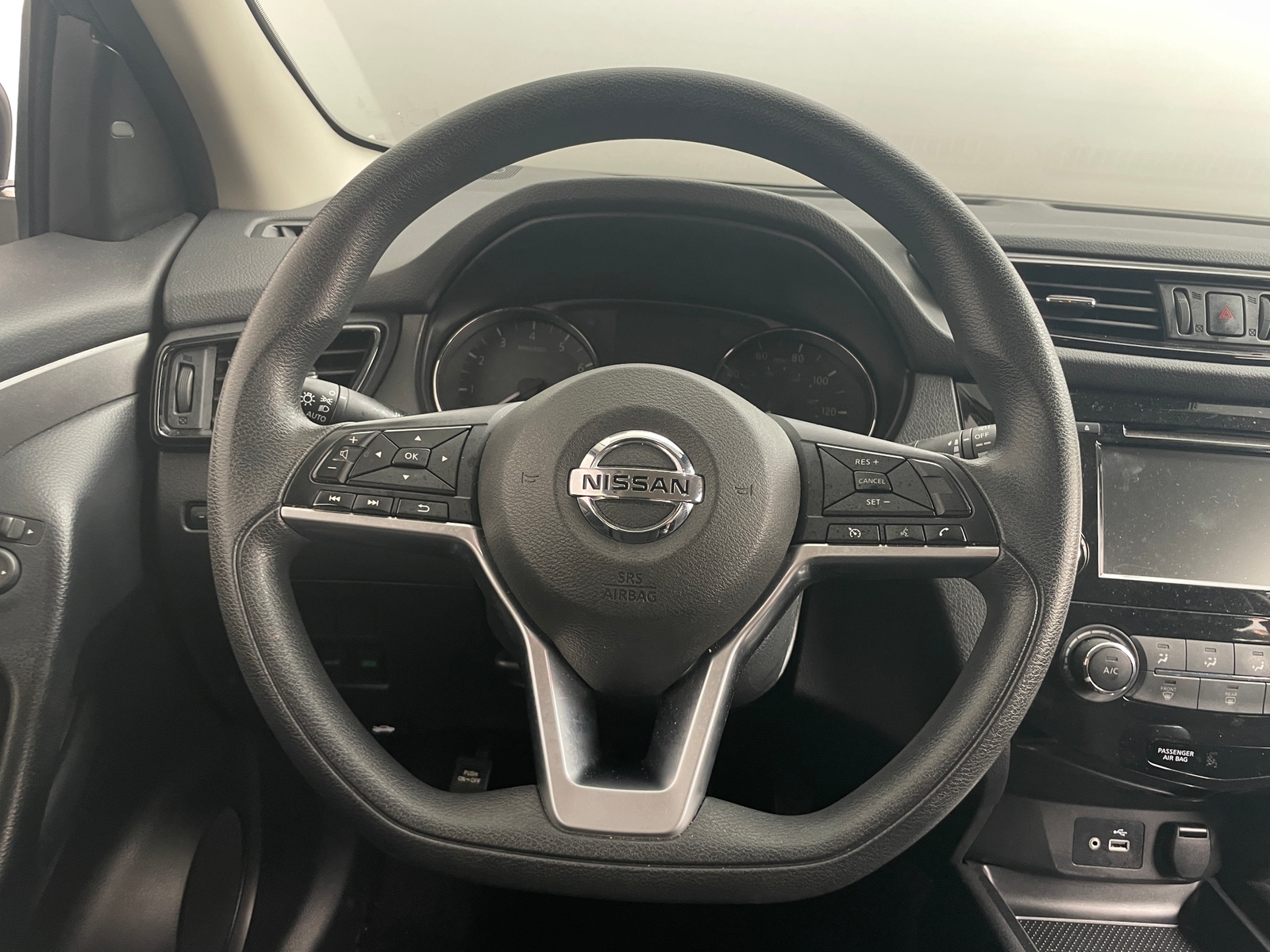 Thumbnail: 2020 Nissan Rogue Sport - 5