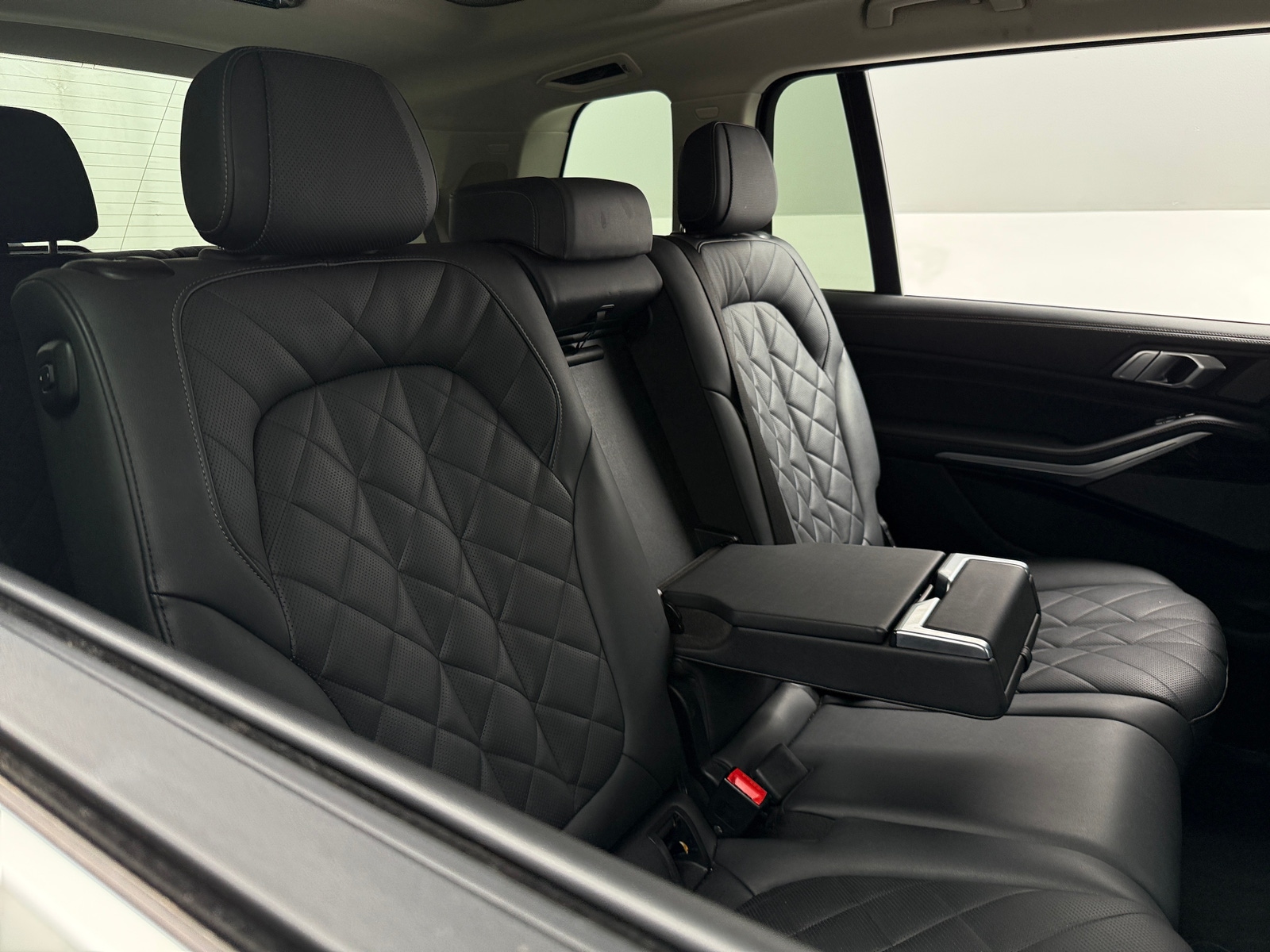 Thumbnail: 2024 BMW X7 - 6