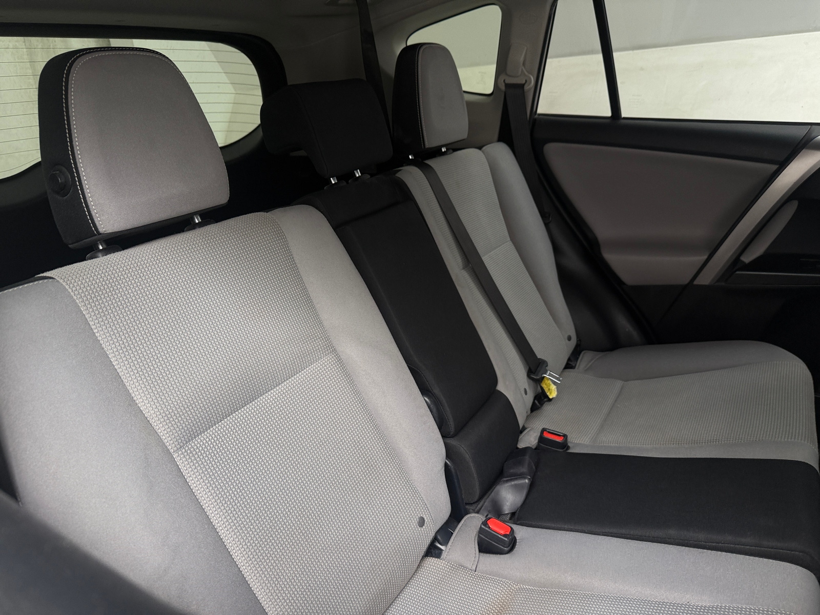 Thumbnail: 2017 Toyota RAV4 - 6