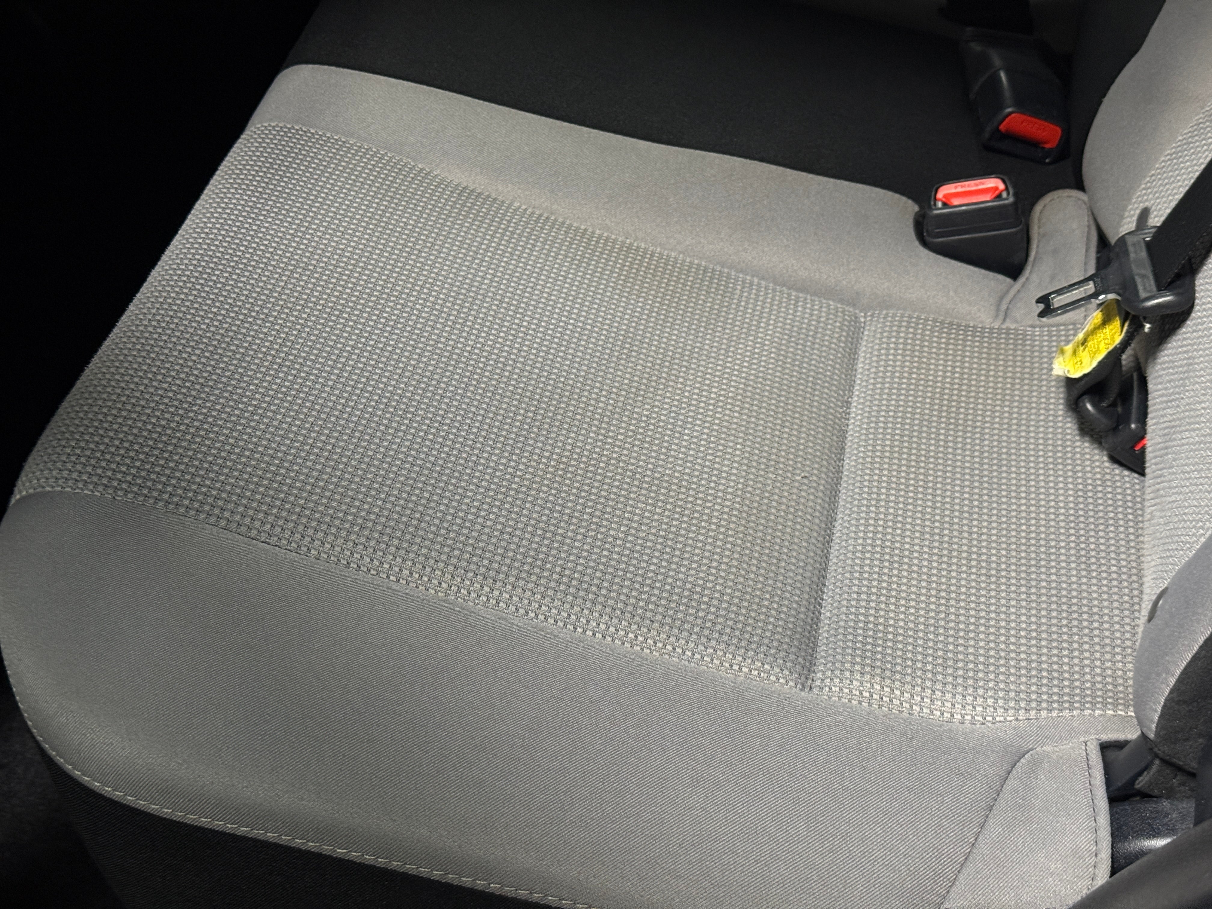 2017 Toyota RAV4 XLE - Photo 17