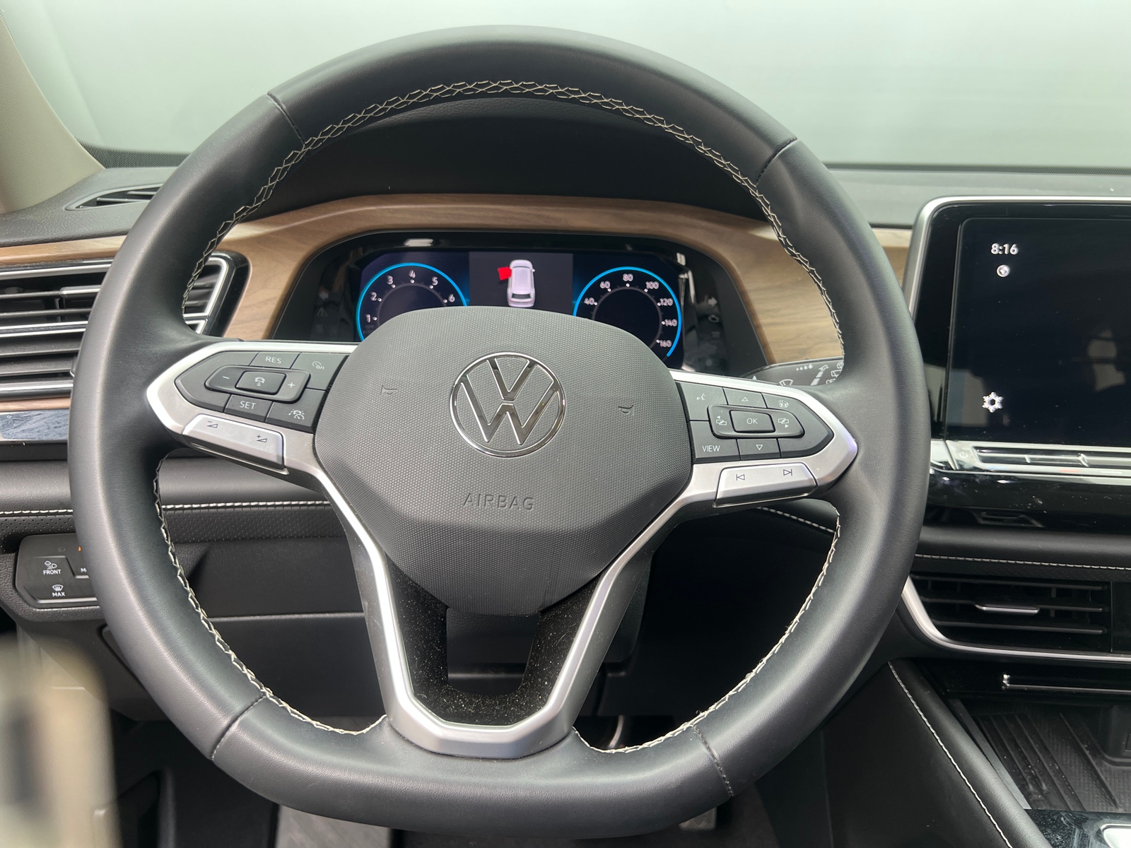 Thumbnail: 2026 Volkswagen Atlas - 4