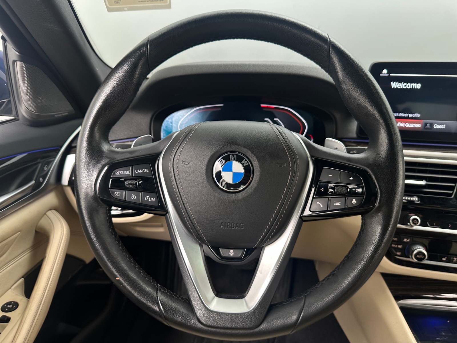 Thumbnail: 2023 BMW 5 Series - 4