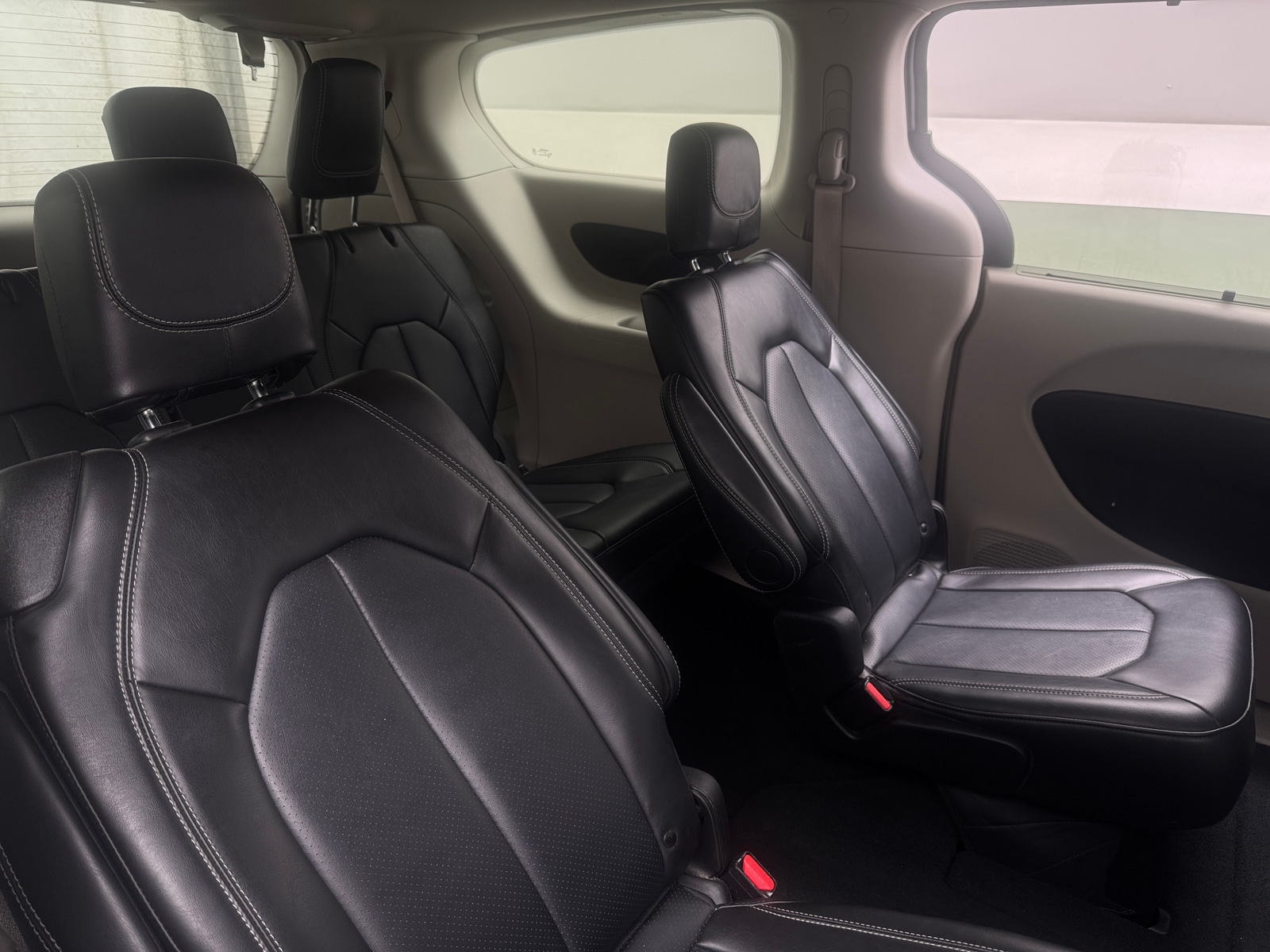 Thumbnail: 2024 Chrysler Pacifica - 5