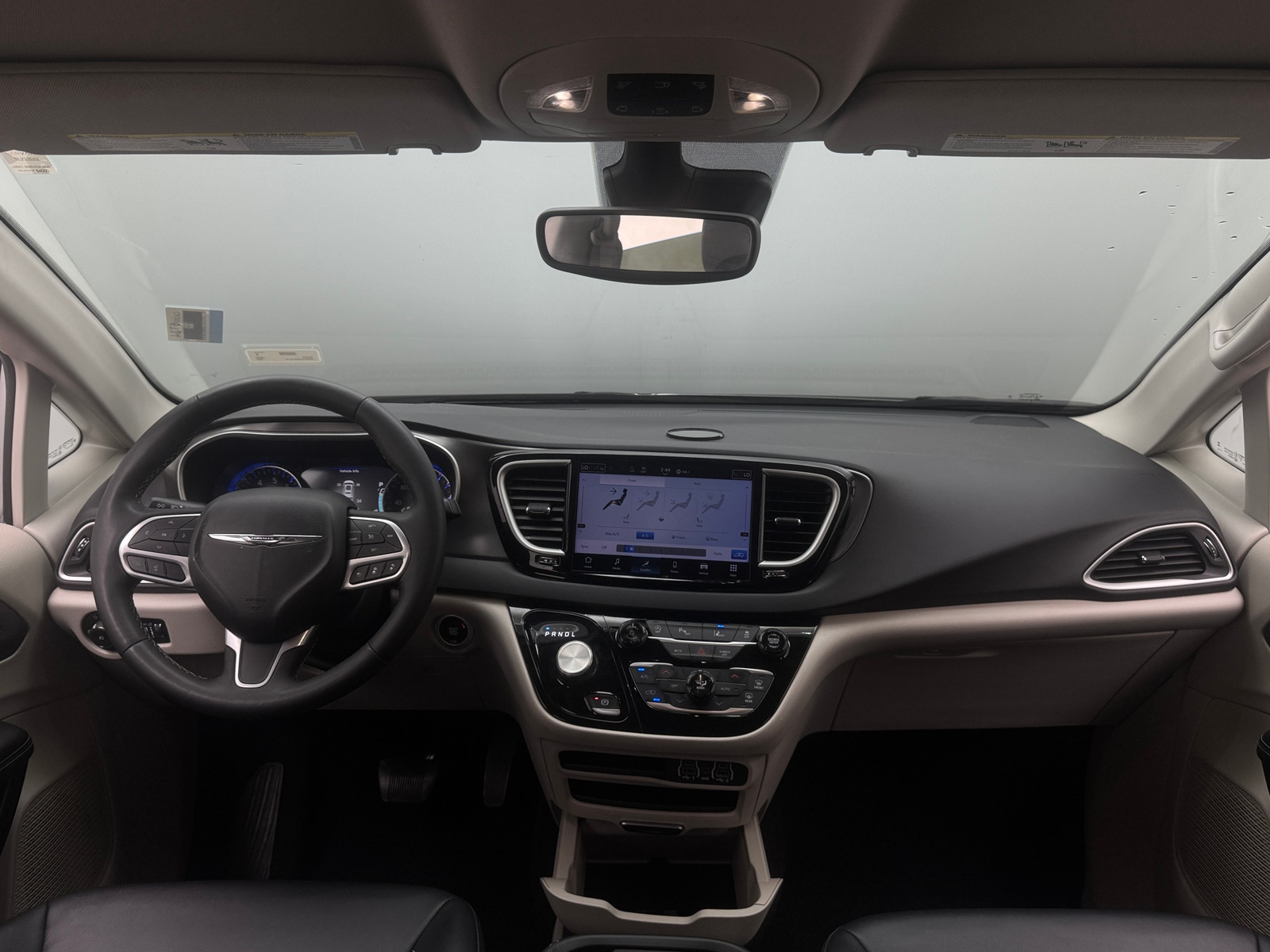 Thumbnail: 2024 Chrysler Pacifica - 2