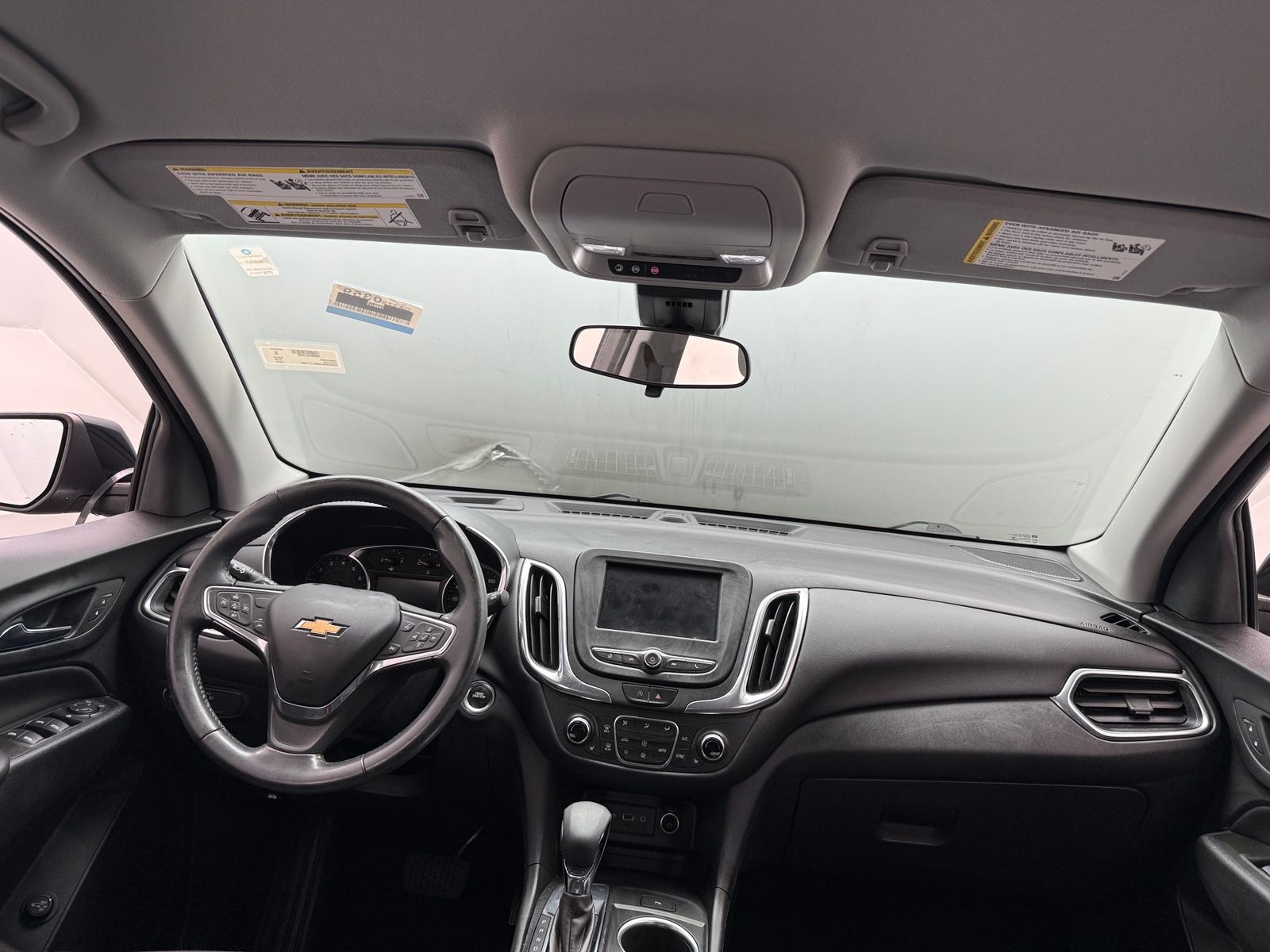 Thumbnail: 2022 Chevrolet Equinox - 3