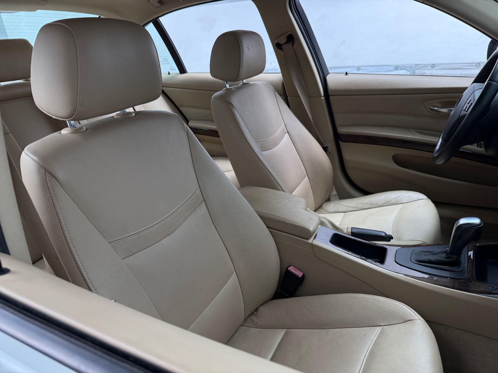 Thumbnail: 2011 BMW 3 Series - 2