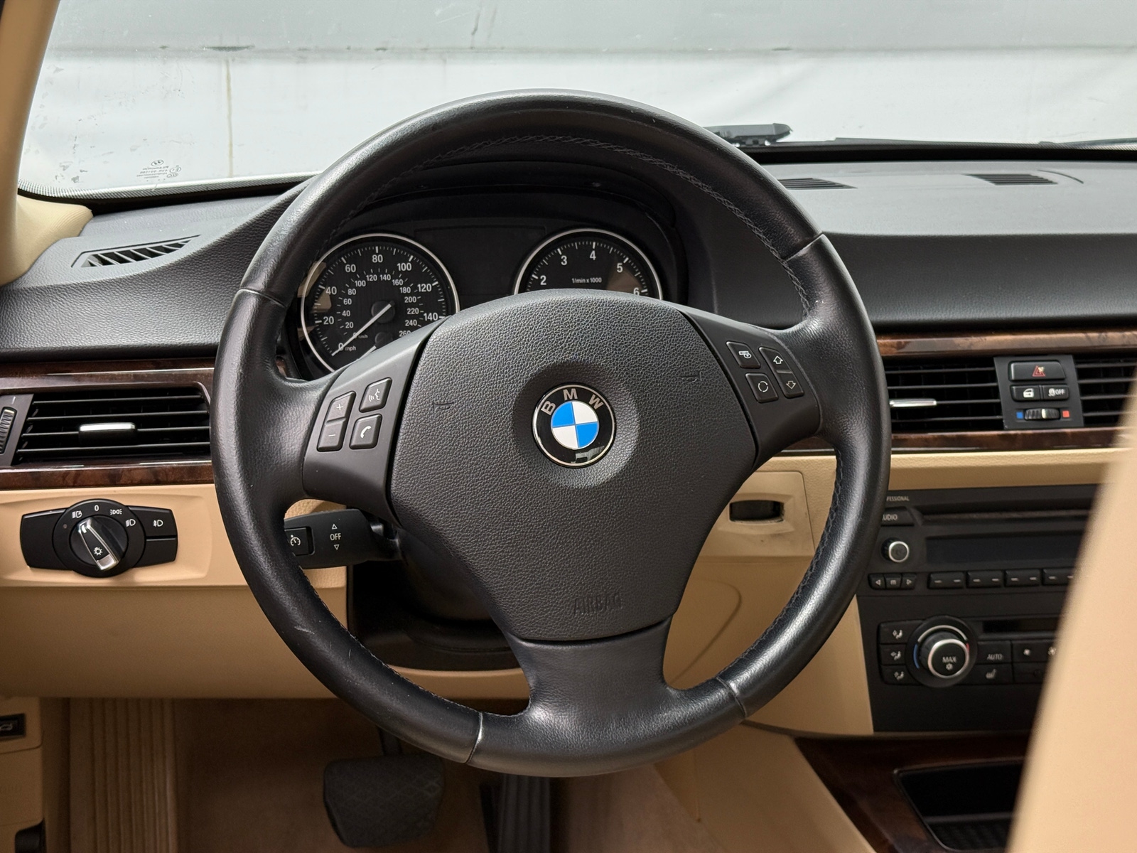 Thumbnail: 2011 BMW 3 Series - 5