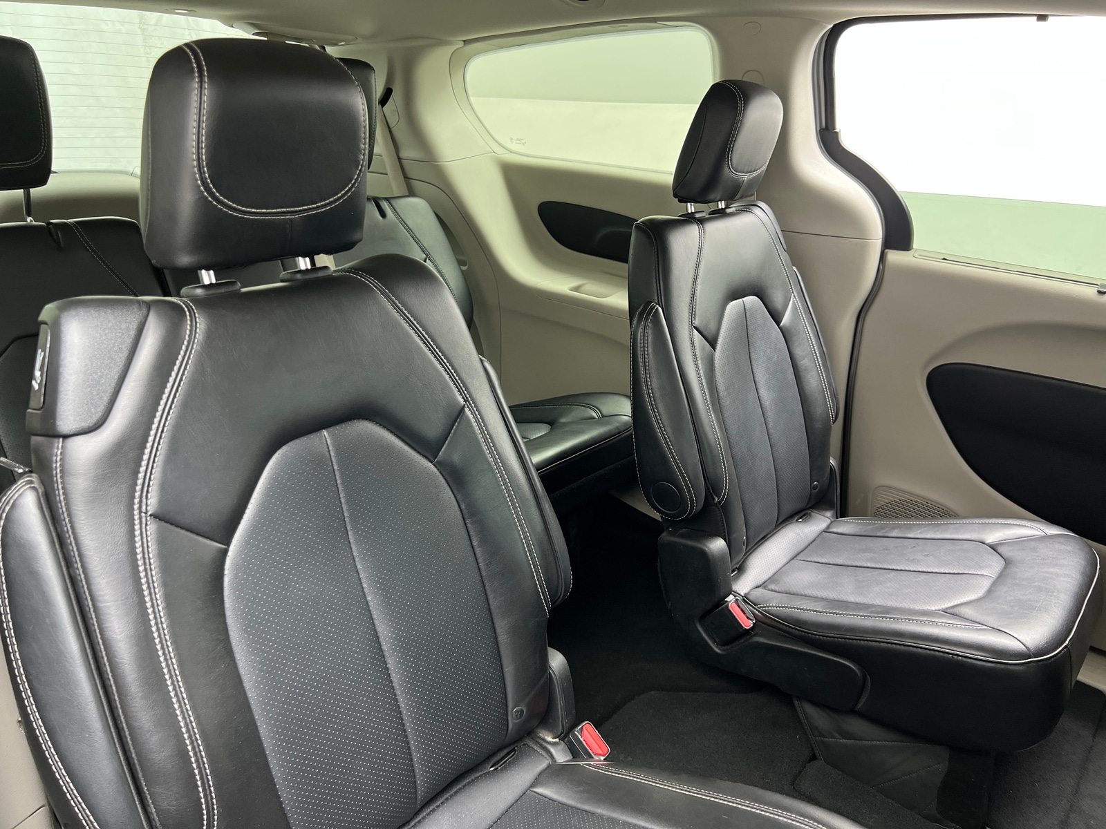 Thumbnail: 2024 Chrysler Pacifica - 5