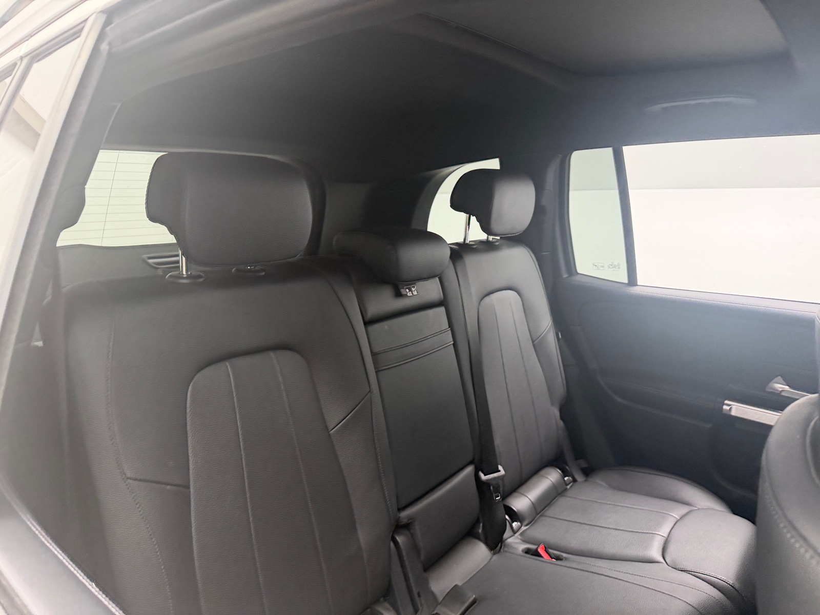 Thumbnail: 2023 Mercedes-Benz GLB - 5