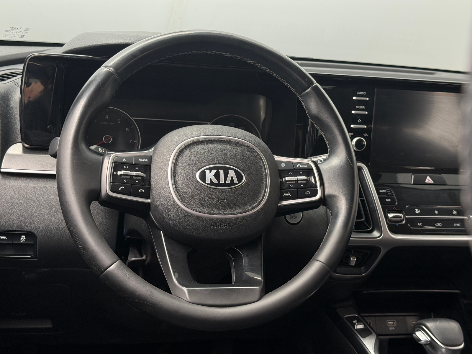 Thumbnail: 2021 Kia Sorento - 4