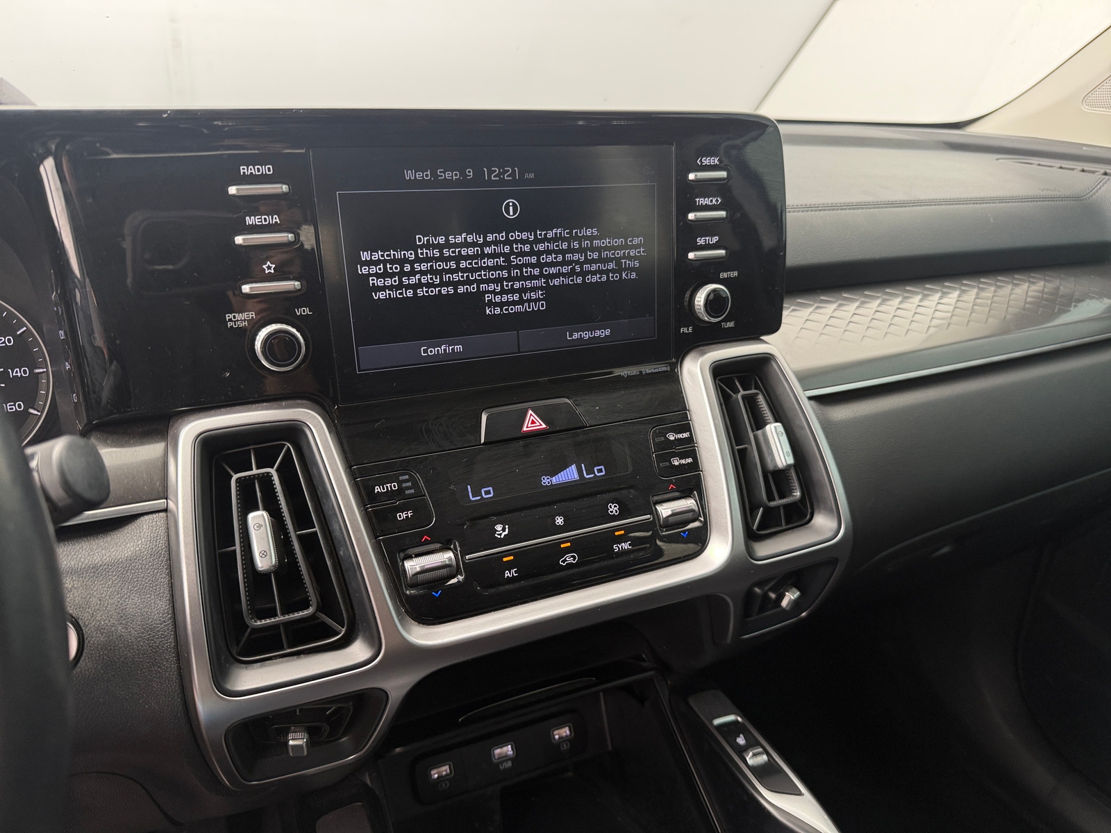 Thumbnail: 2021 Kia Sorento - 3