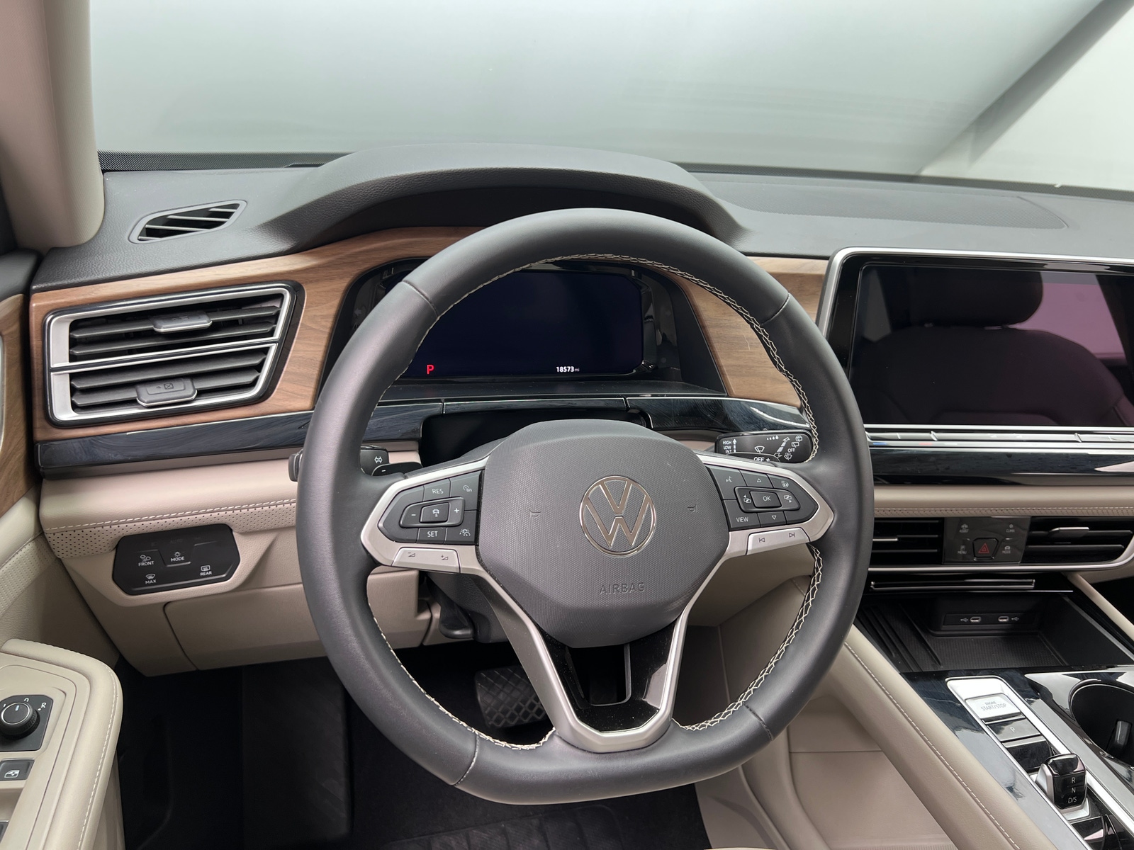 Thumbnail: 2026 Volkswagen Atlas - 4