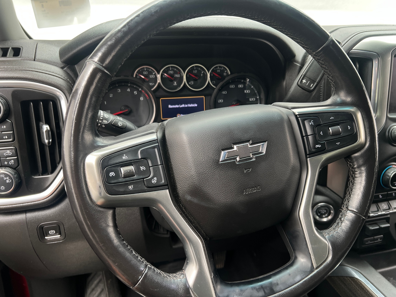 Thumbnail: 2020 Chevrolet Silverado 1500 - 5
