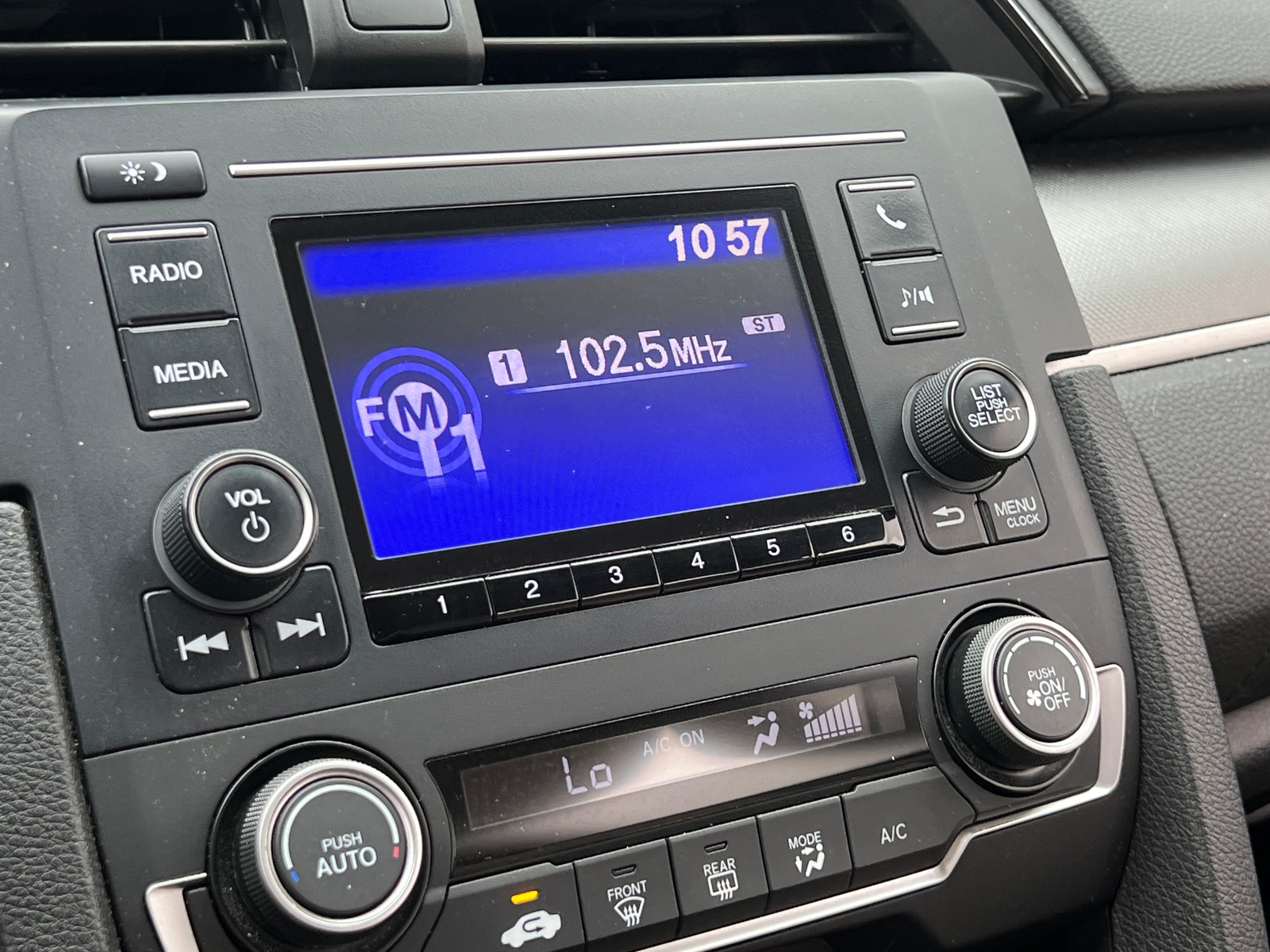 Thumbnail: 2018 Honda Civic - 4