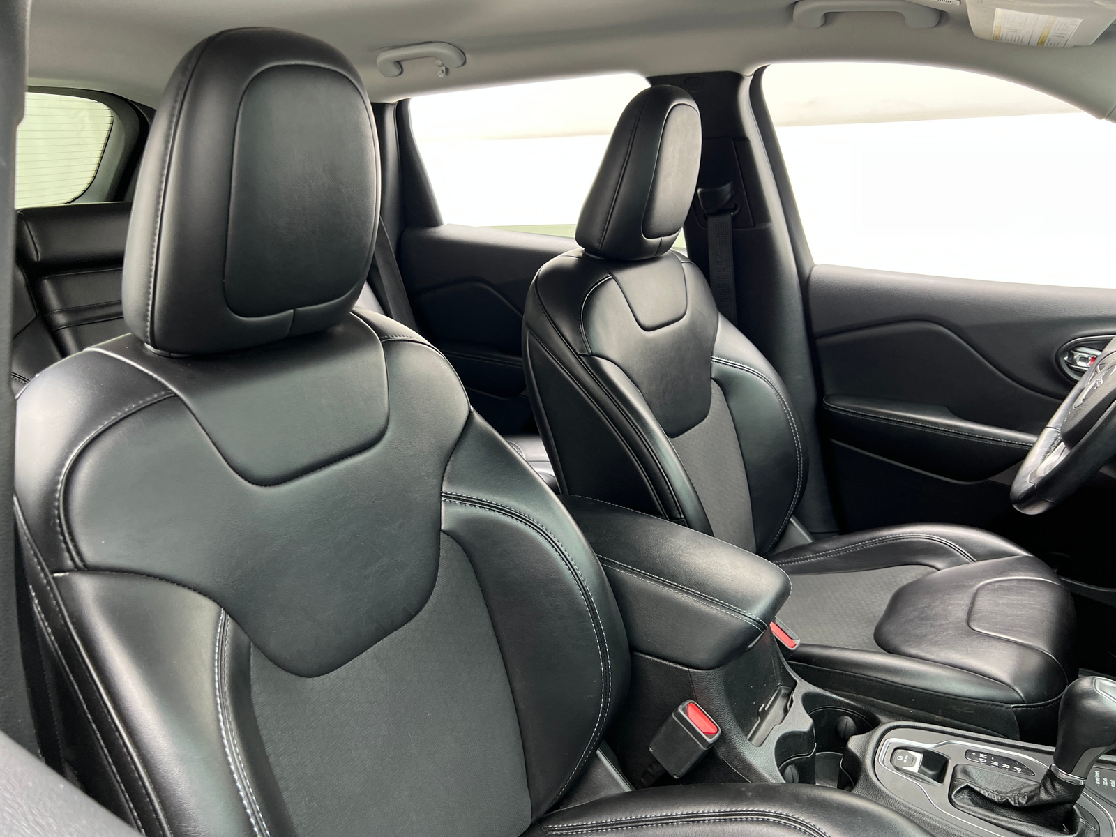 Thumbnail: 2019 Jeep Cherokee - 2