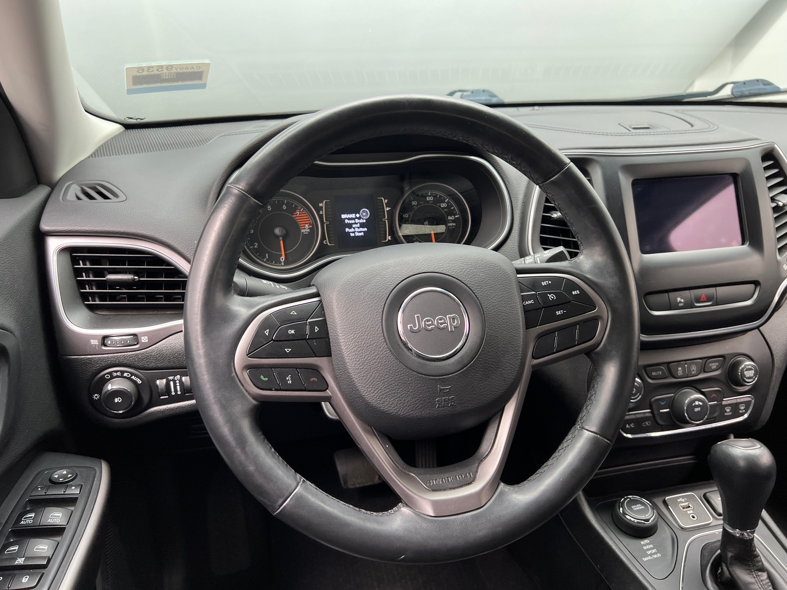 Thumbnail: 2019 Jeep Cherokee - 5