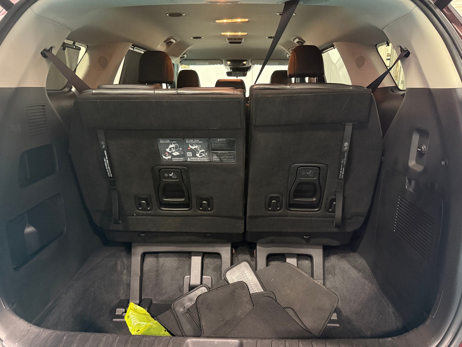 Thumbnail: 2023 Kia Carnival - 6