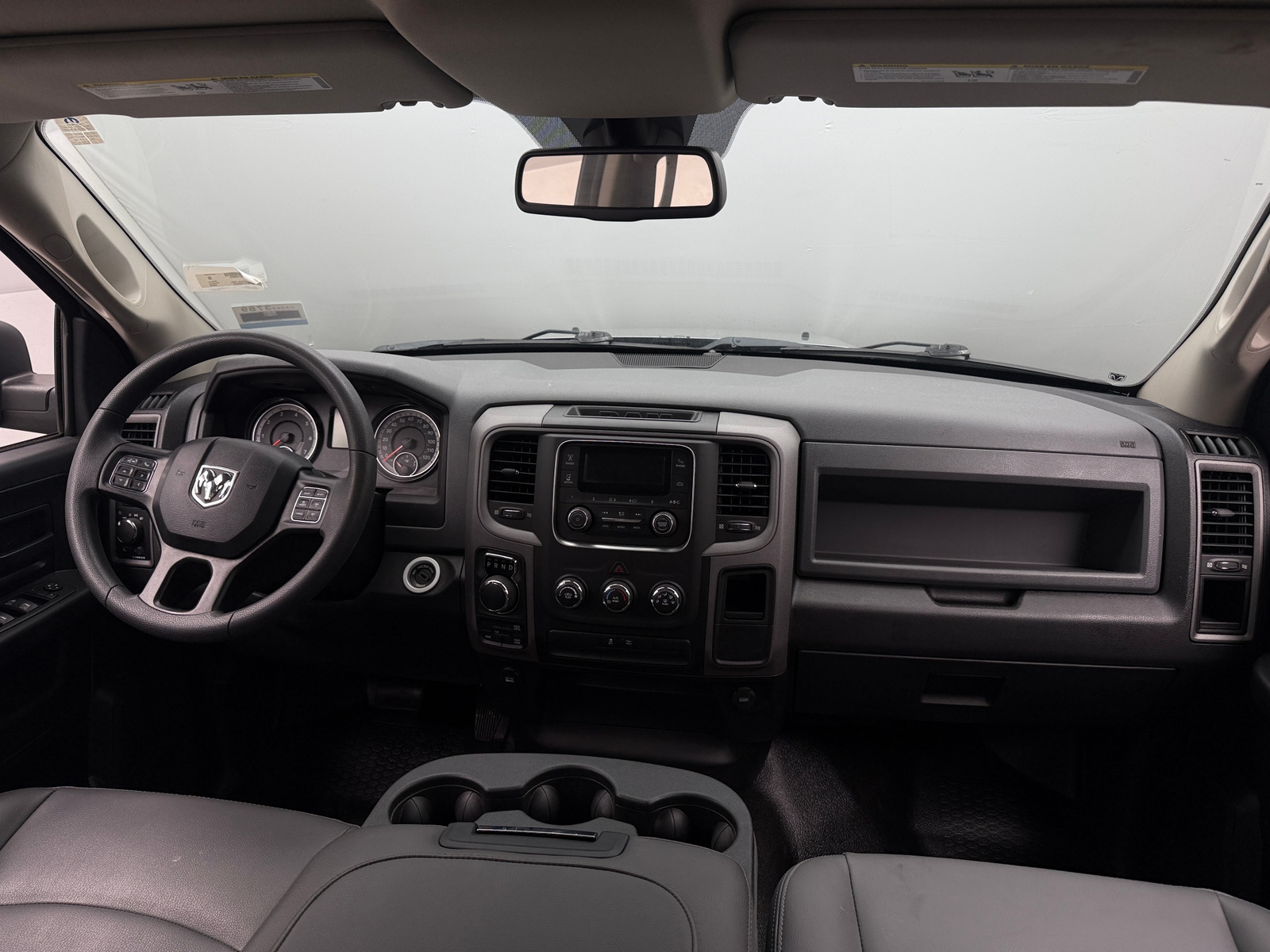 Thumbnail: 2020 RAM 1500 Classic - 3