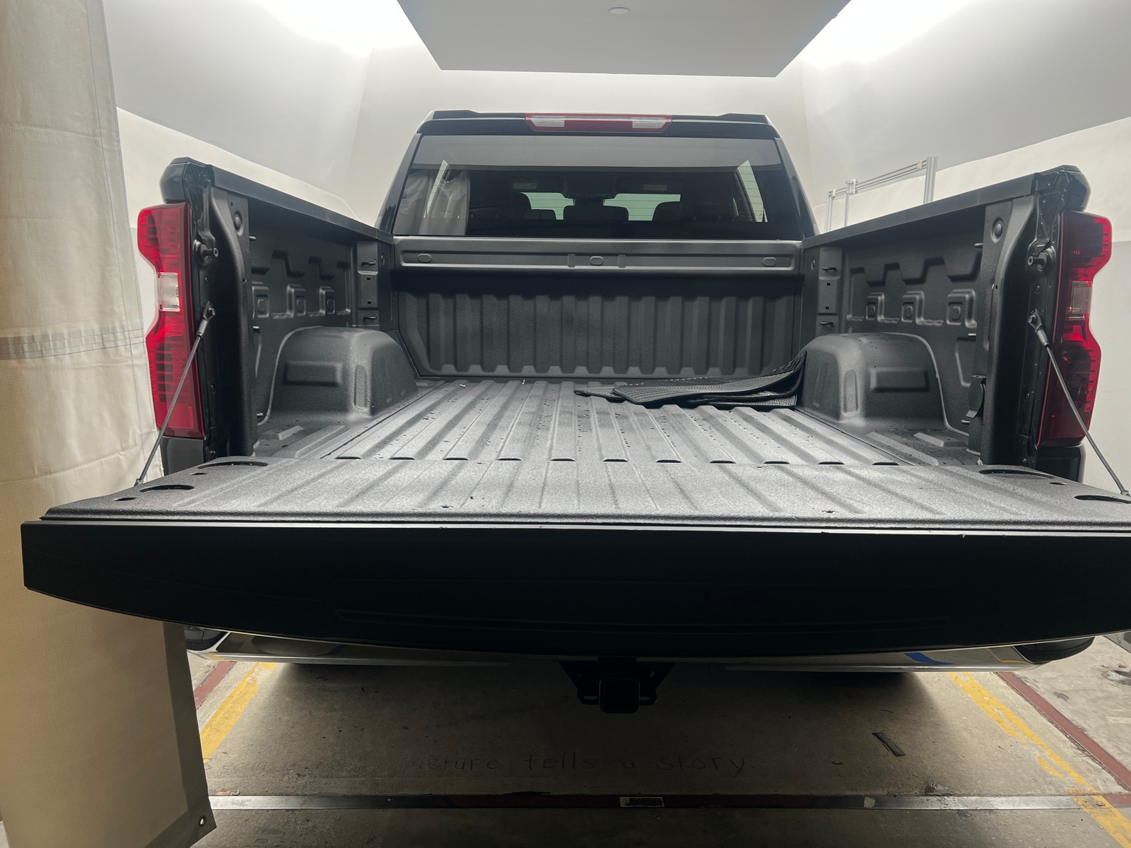 Thumbnail: 2026 Chevrolet Silverado 1500 - 7