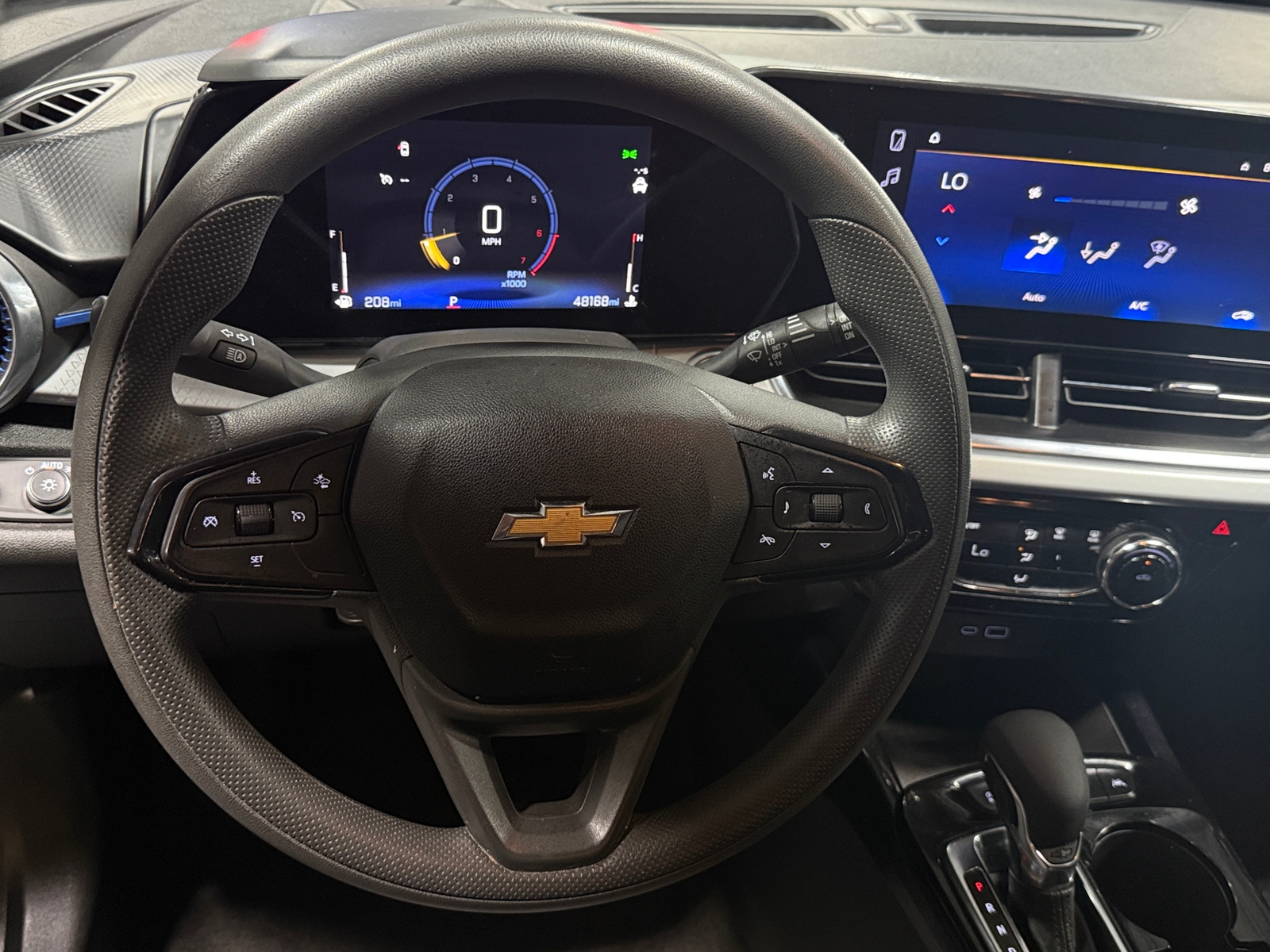 Thumbnail: 2025 Chevrolet Trax - 4