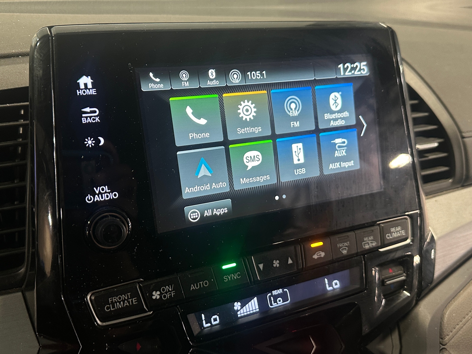 Thumbnail: 2018 Honda Odyssey - 4