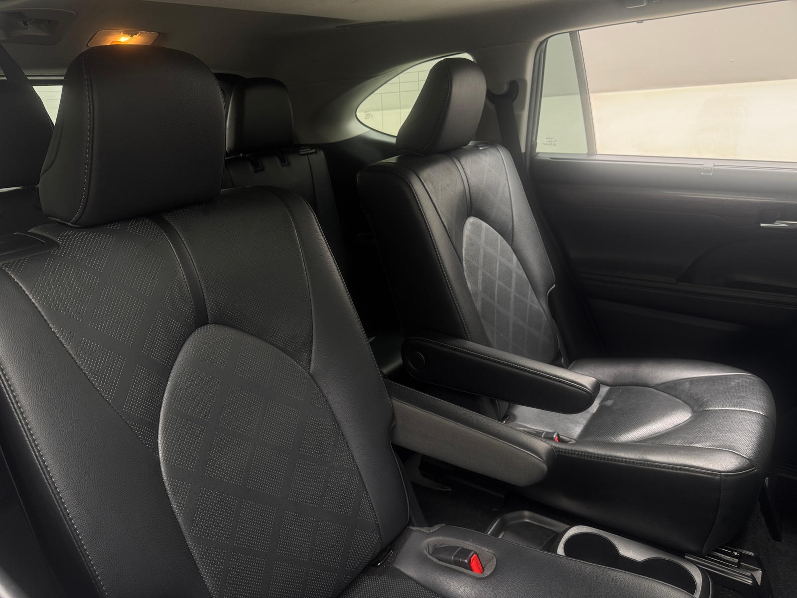 Thumbnail: 2021 Toyota Highlander - 5