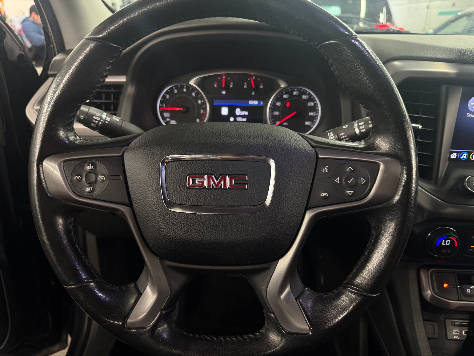 Thumbnail: 2020 GMC Acadia - 4