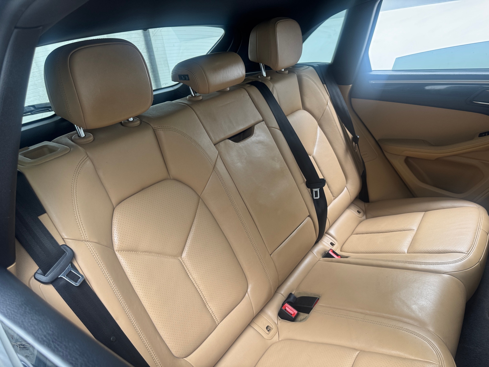 Thumbnail: 2018 Porsche Macan - 6