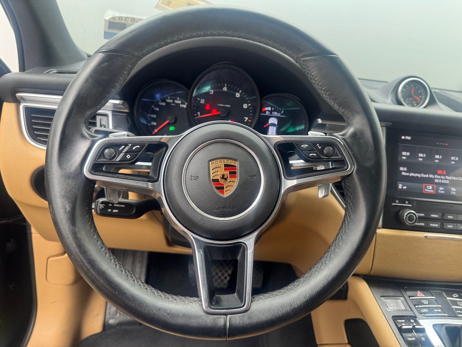 Thumbnail: 2018 Porsche Macan - 5
