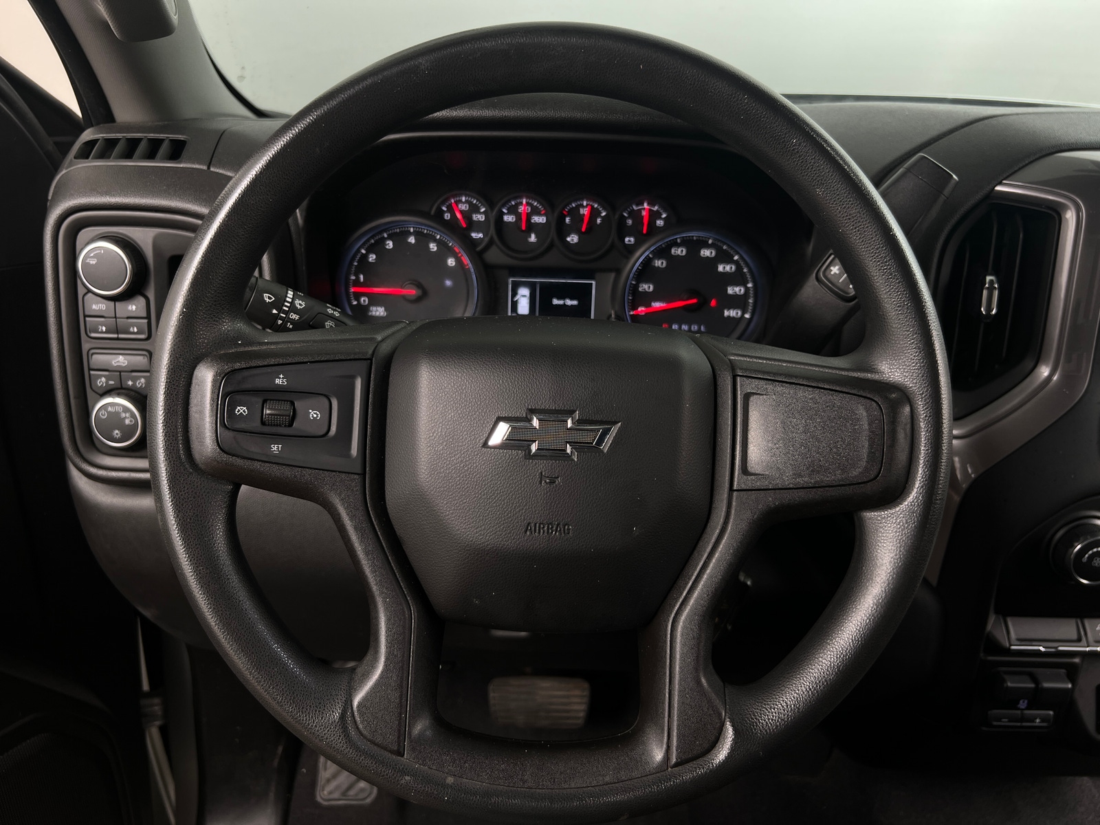 Thumbnail: 2020 Chevrolet Silverado 1500 - 5