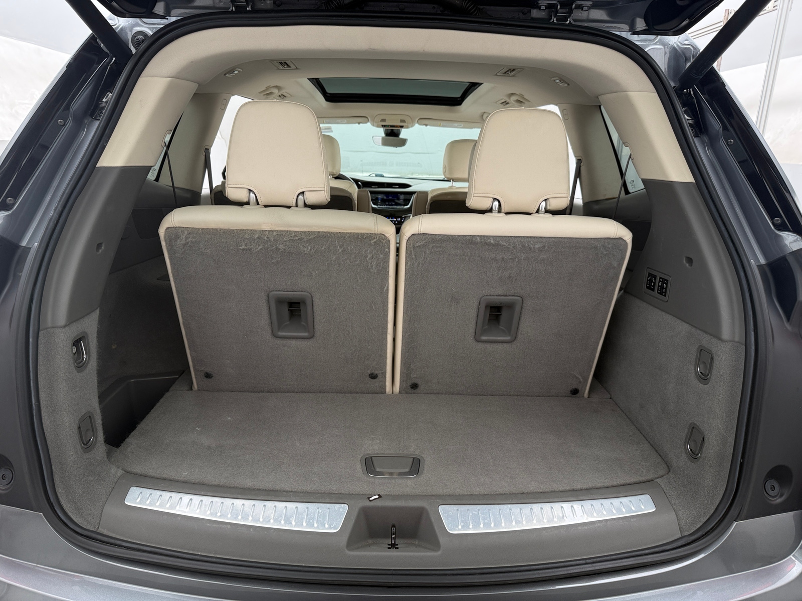Thumbnail: 2021 Cadillac XT6 - 6