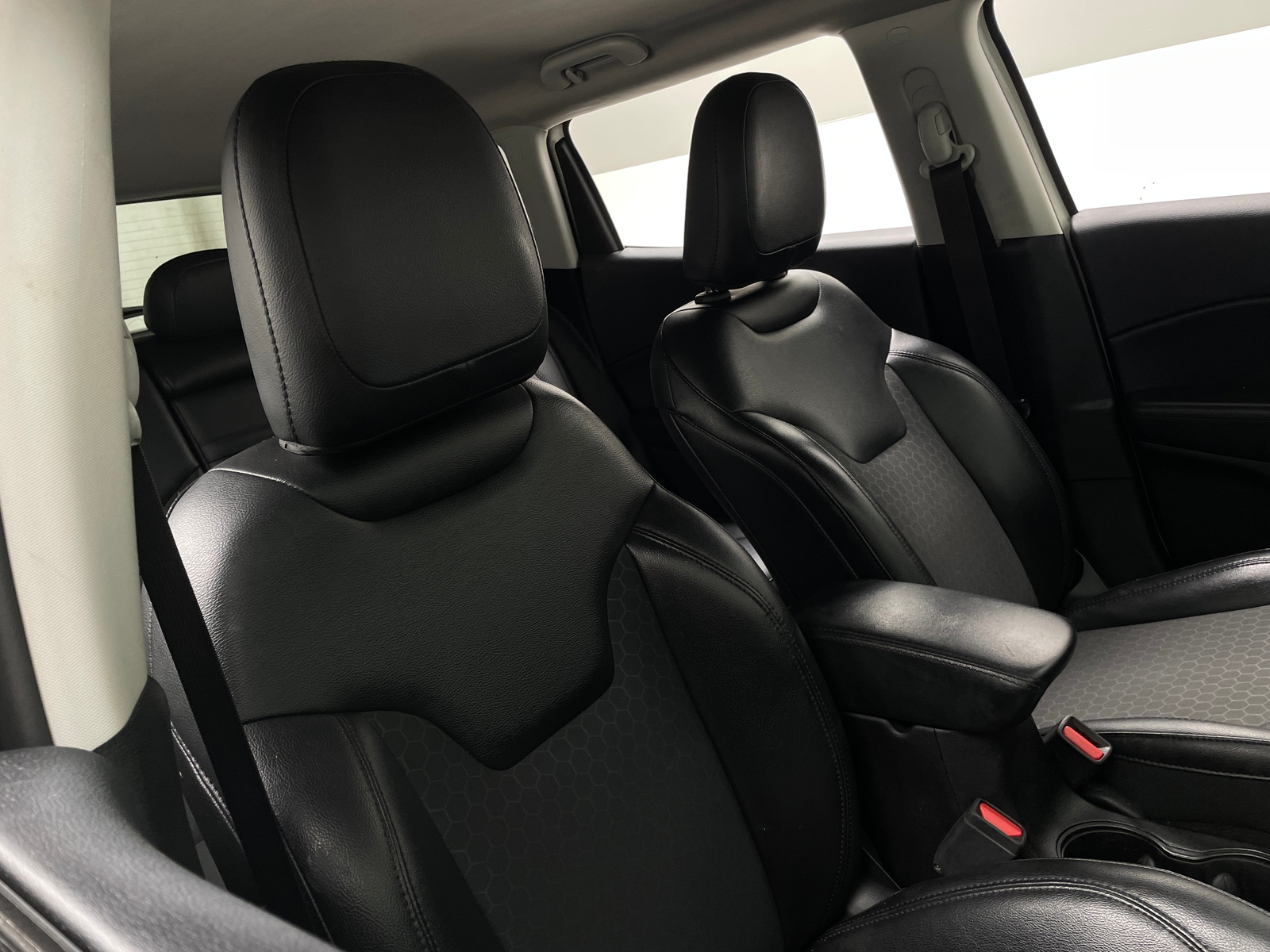 Thumbnail: 2019 Jeep Compass - 2