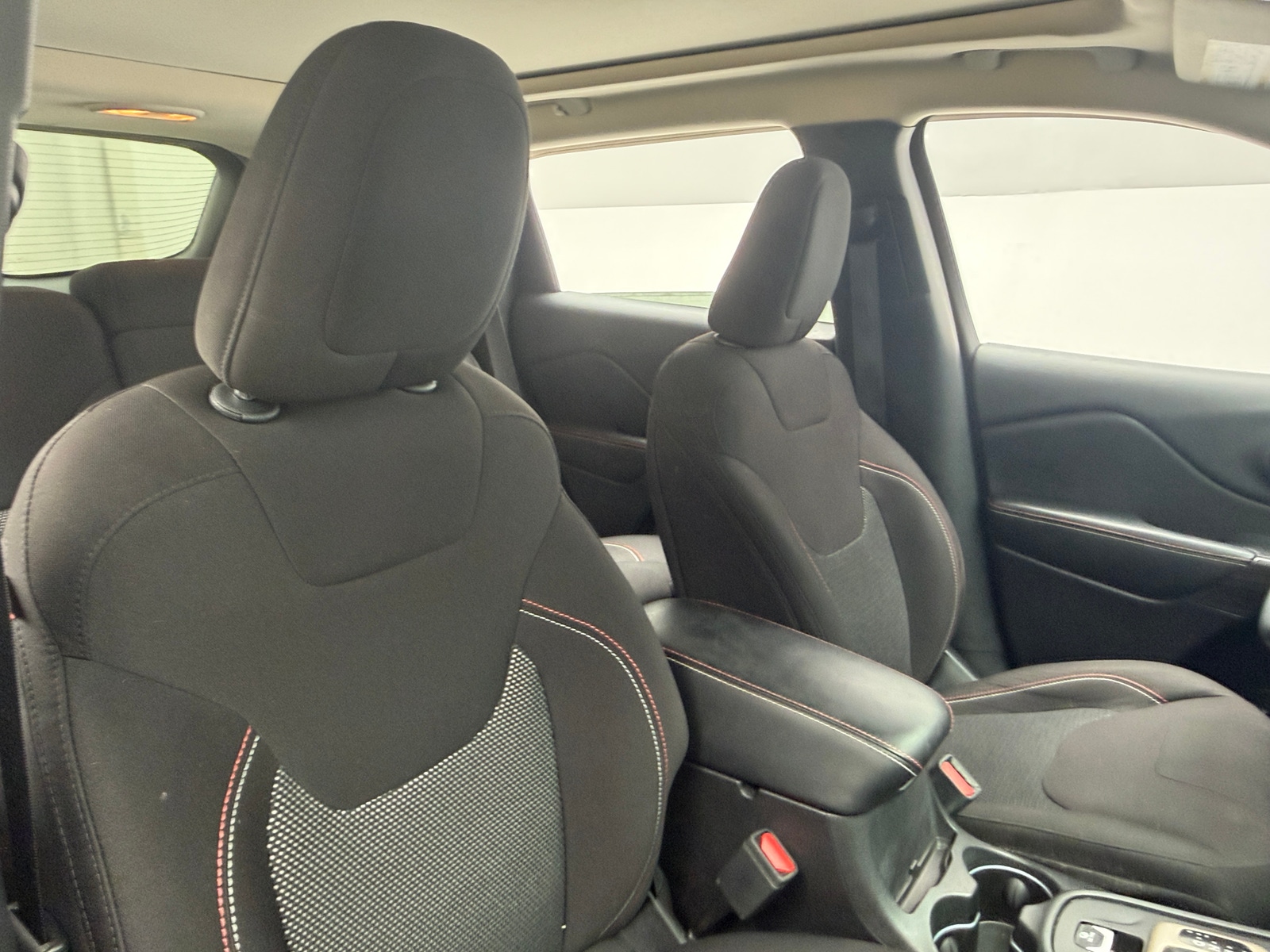 Thumbnail: 2017 Jeep Cherokee - 2