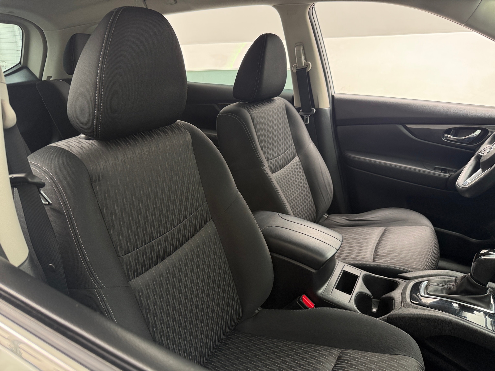 Thumbnail: 2018 Nissan Rogue - 2