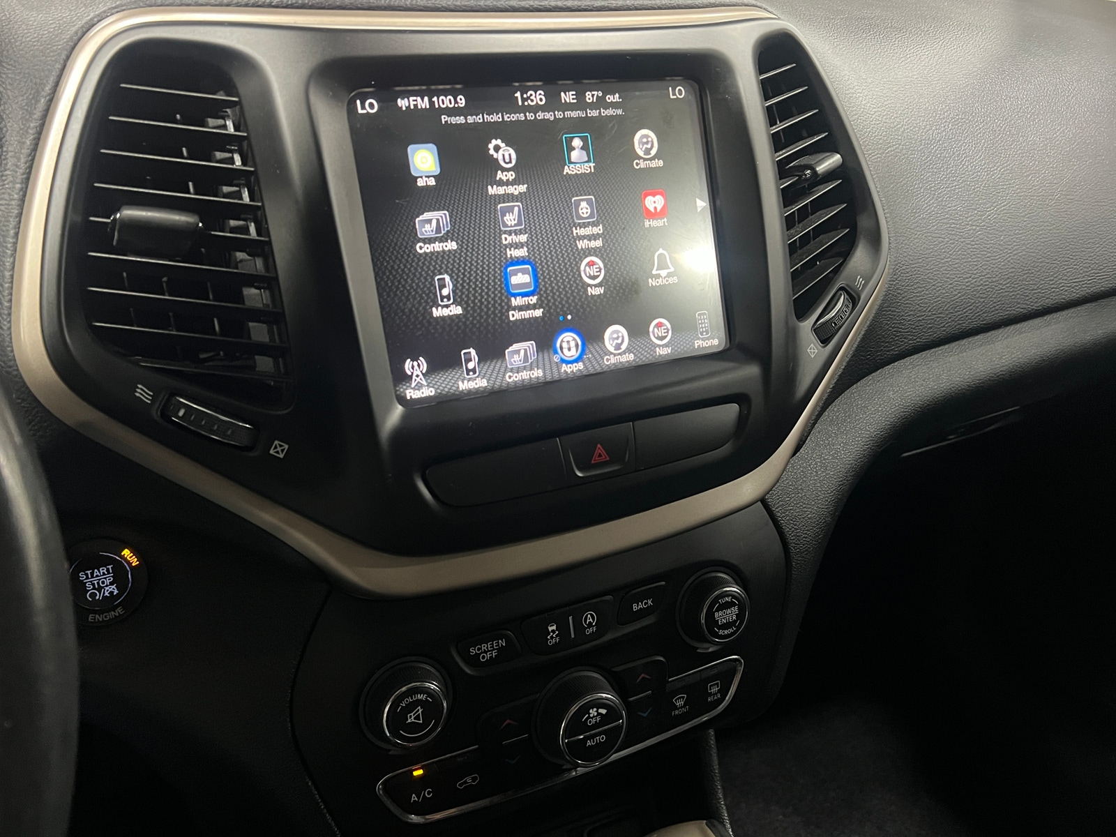 Thumbnail: 2016 Jeep Cherokee - 3