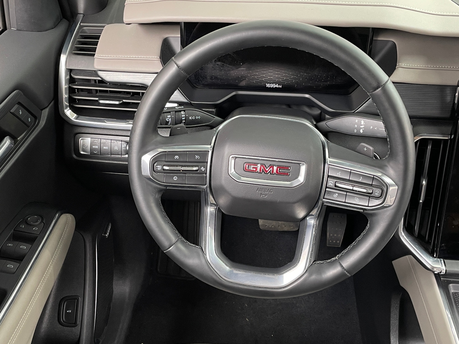 Thumbnail: 2024 GMC Acadia - 4