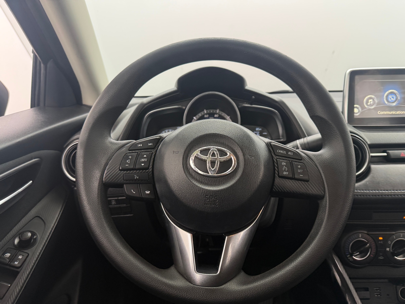 Thumbnail: 2017 Toyota Yaris iA - 5