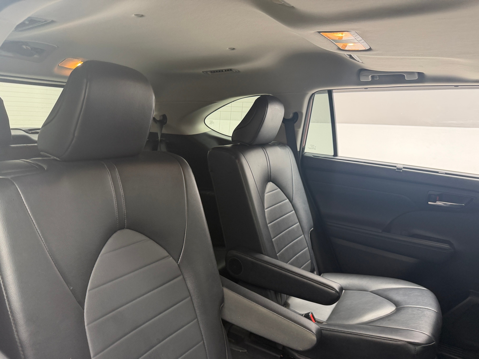 Thumbnail: 2021 Toyota Highlander - 6